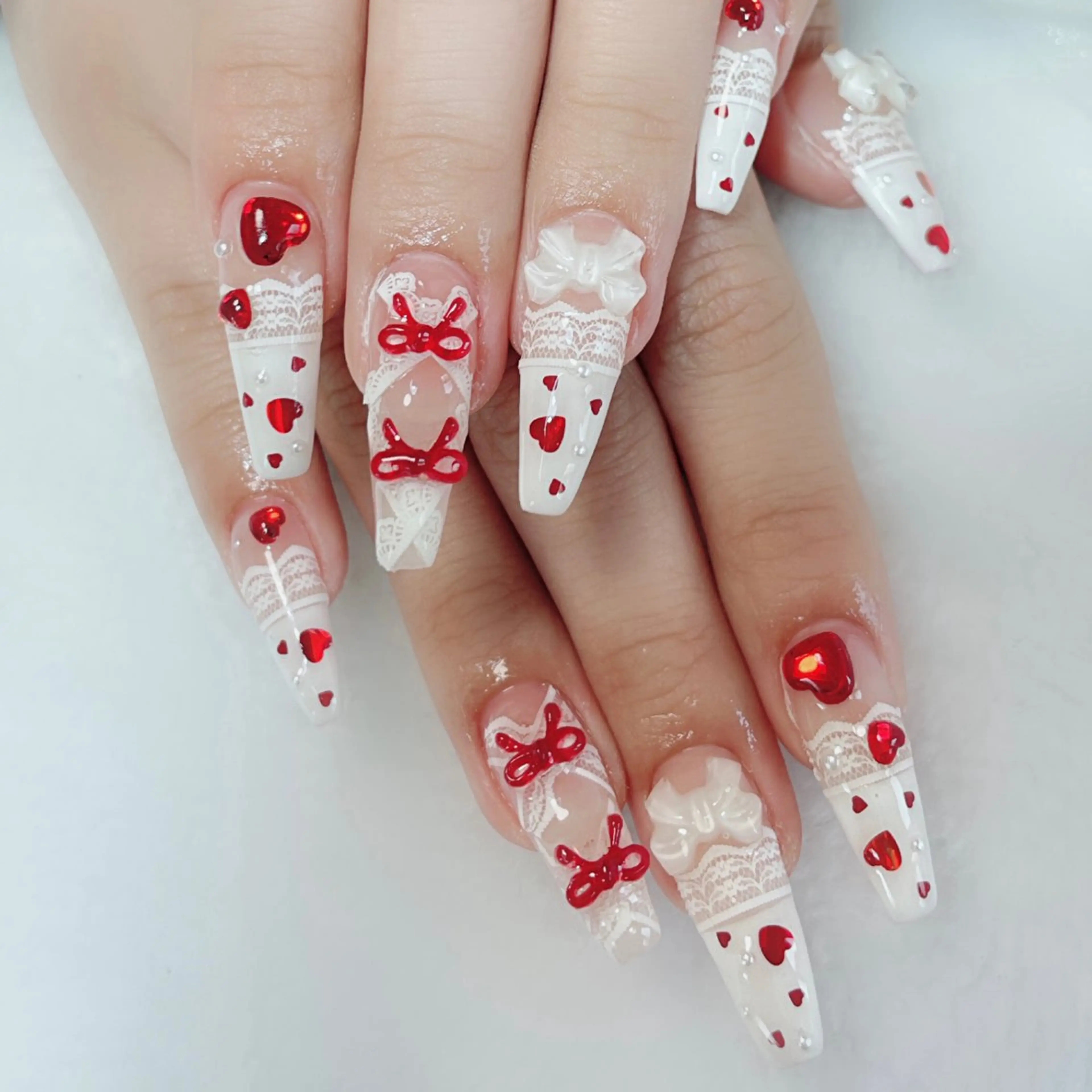 ネイル 持ち込み Amina nail salonのネイルデザイン