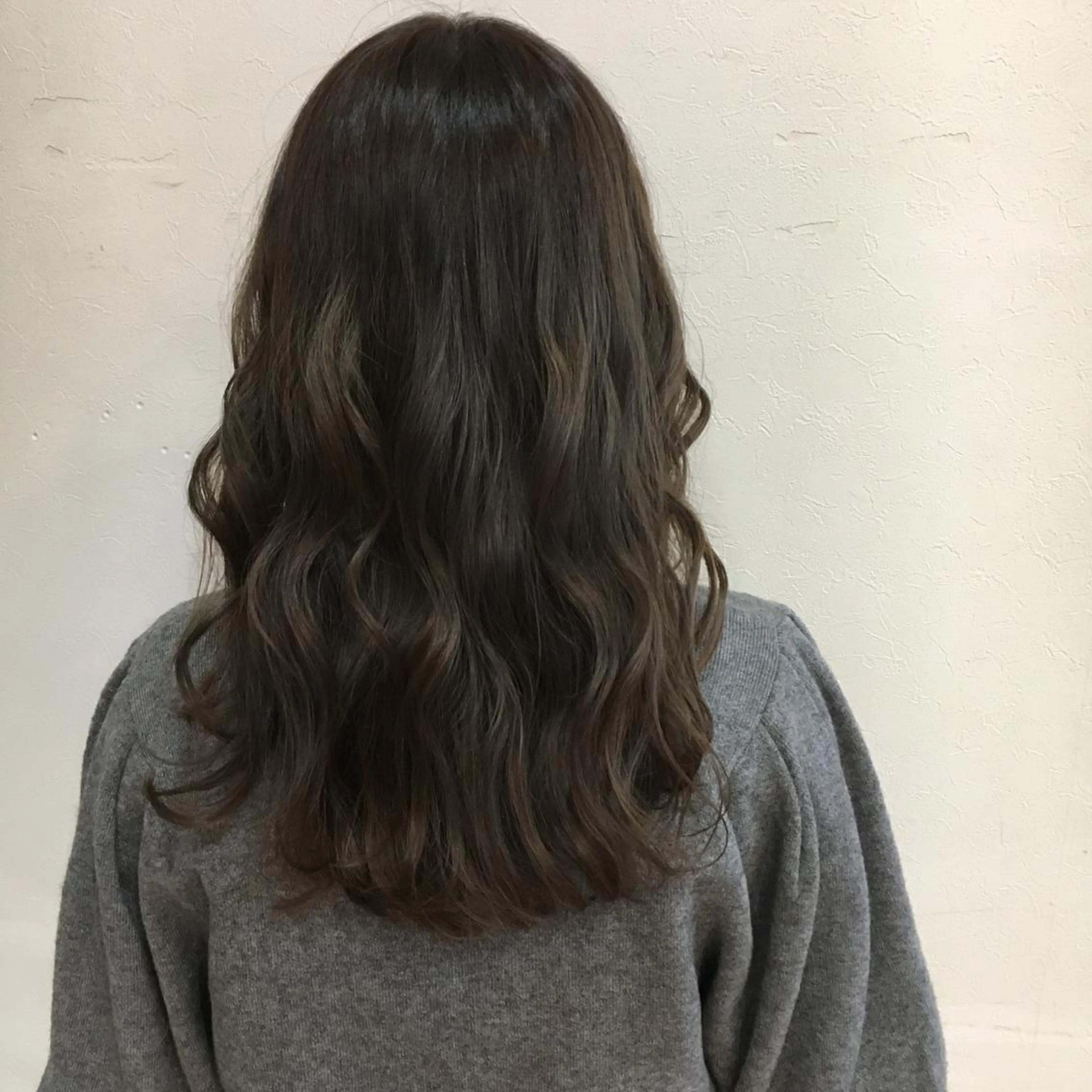 セミロング カラー グレージュ Freez狭間 裕美のヘアスタイル