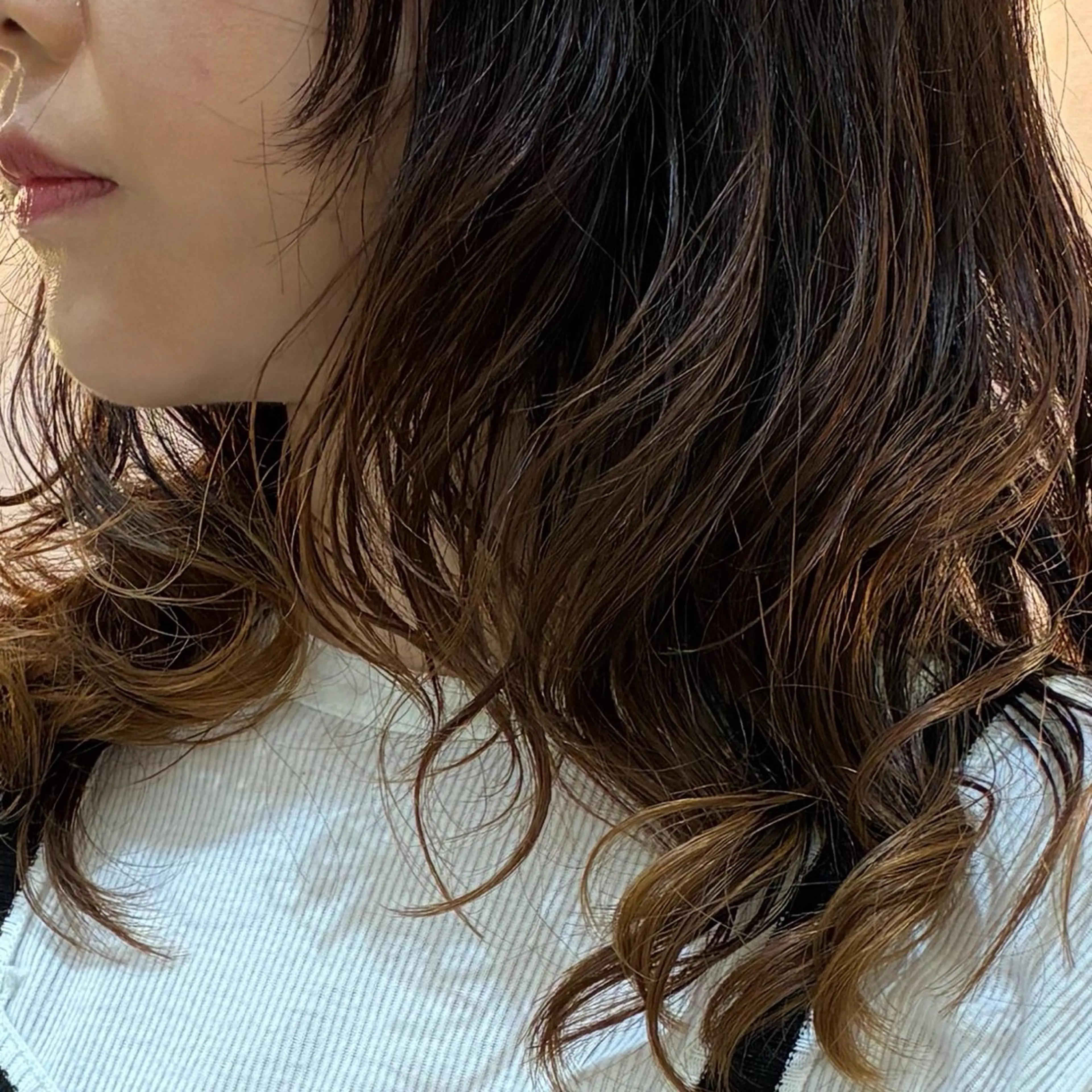 ミディアム パーマ 甲斐美月 /Jr.スタイリストのヘアスタイル