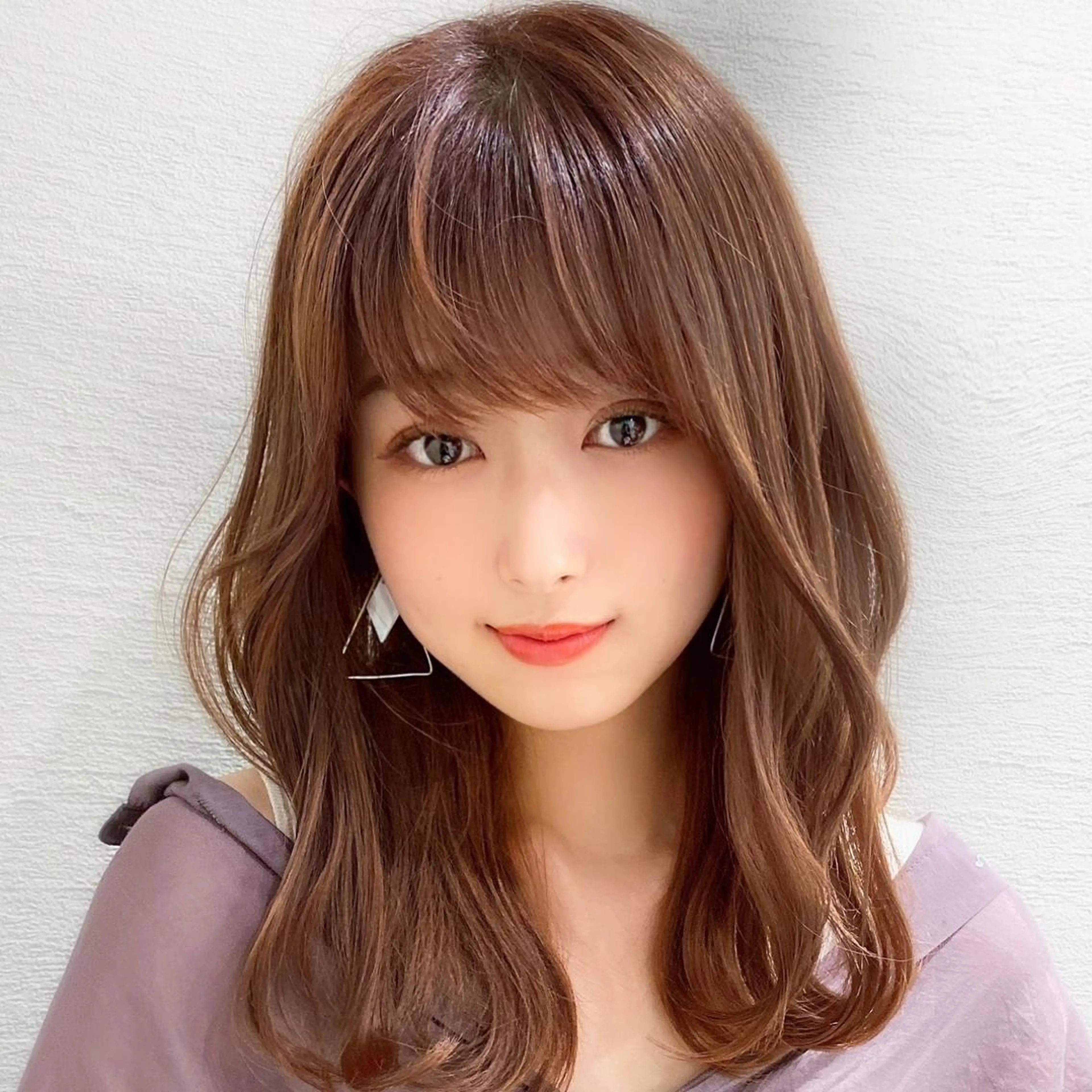 ミディアム カラー 小顔カット モテ髪×トレンド💕 小顔レイヤー 金井のヘアスタイル