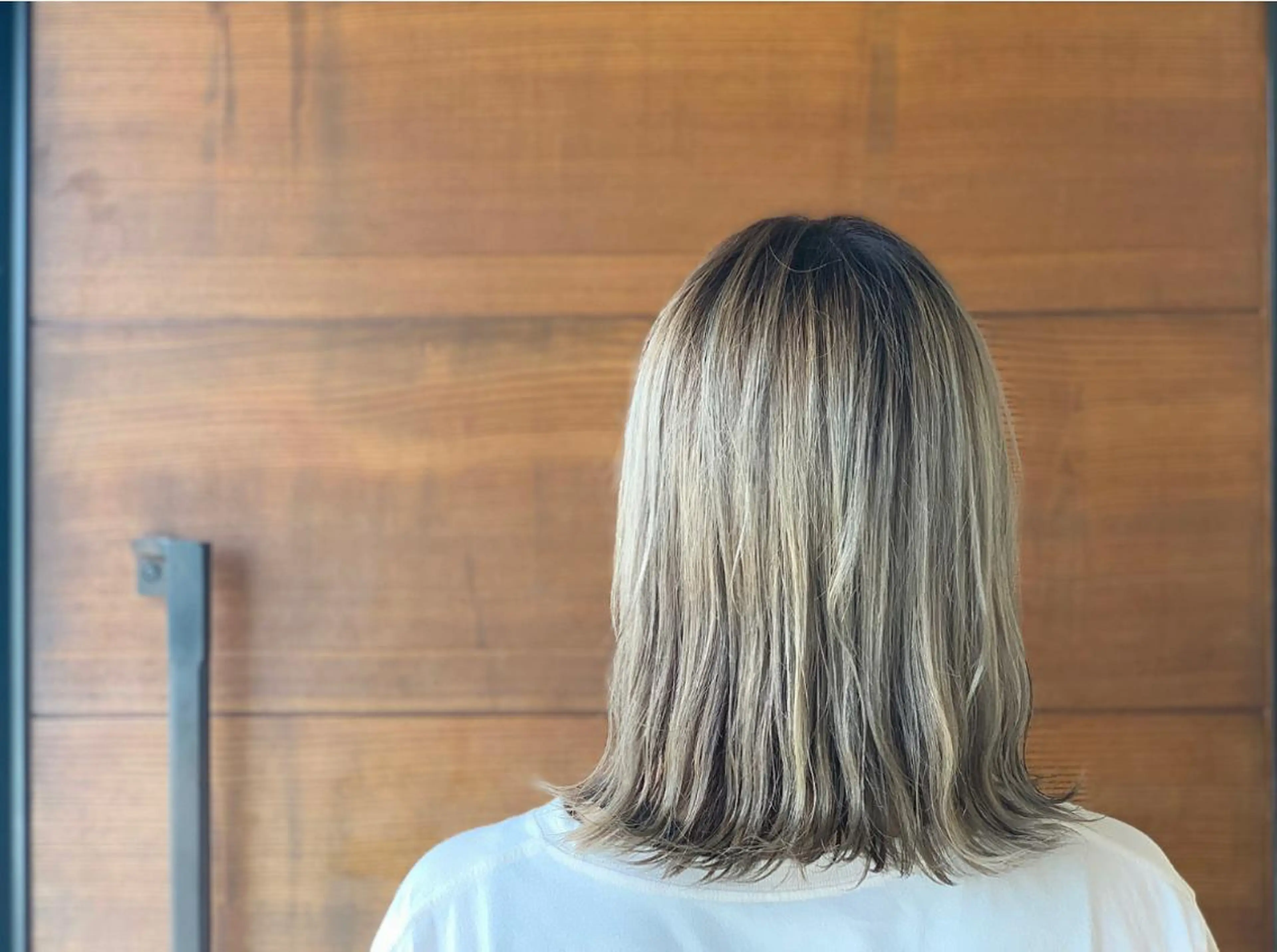 ミディアム カラー アッシュ ブリーチ 悠 亜のマツエク・マツパデザイン
