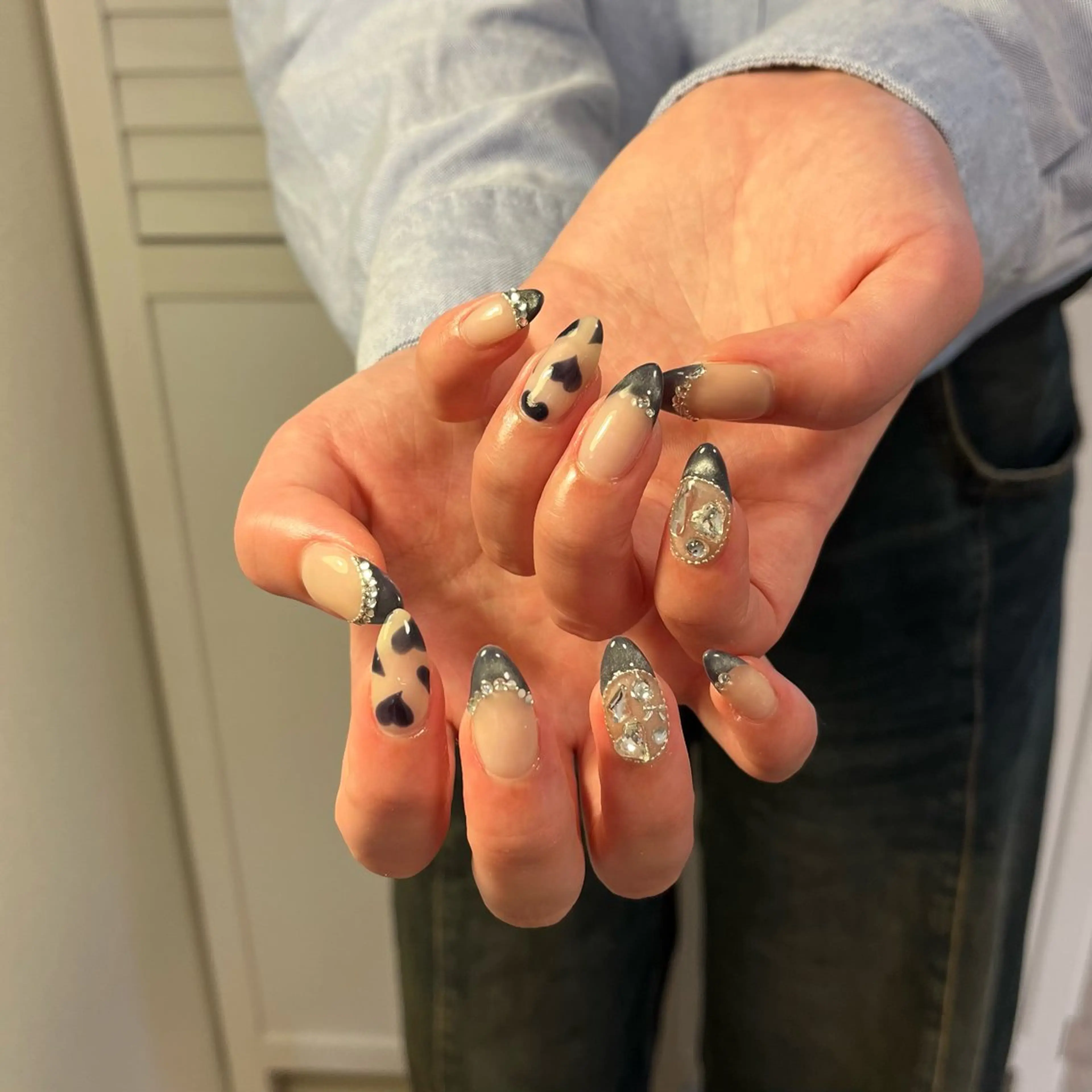ネイル ハンドネイル フットネイル neroria nailのネイルデザイン