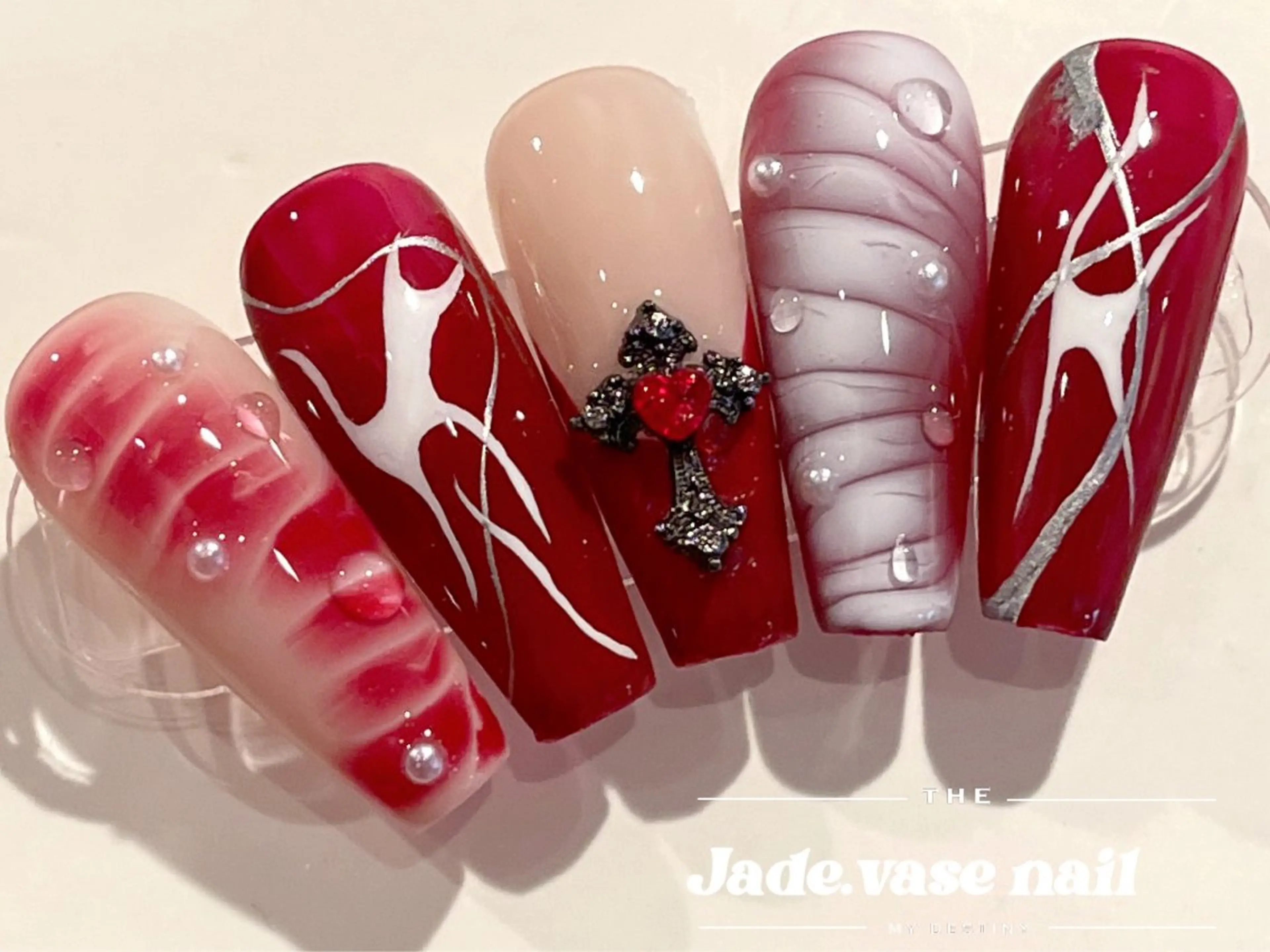 ネイル ✰Jade.vase 银座のネイルデザイン