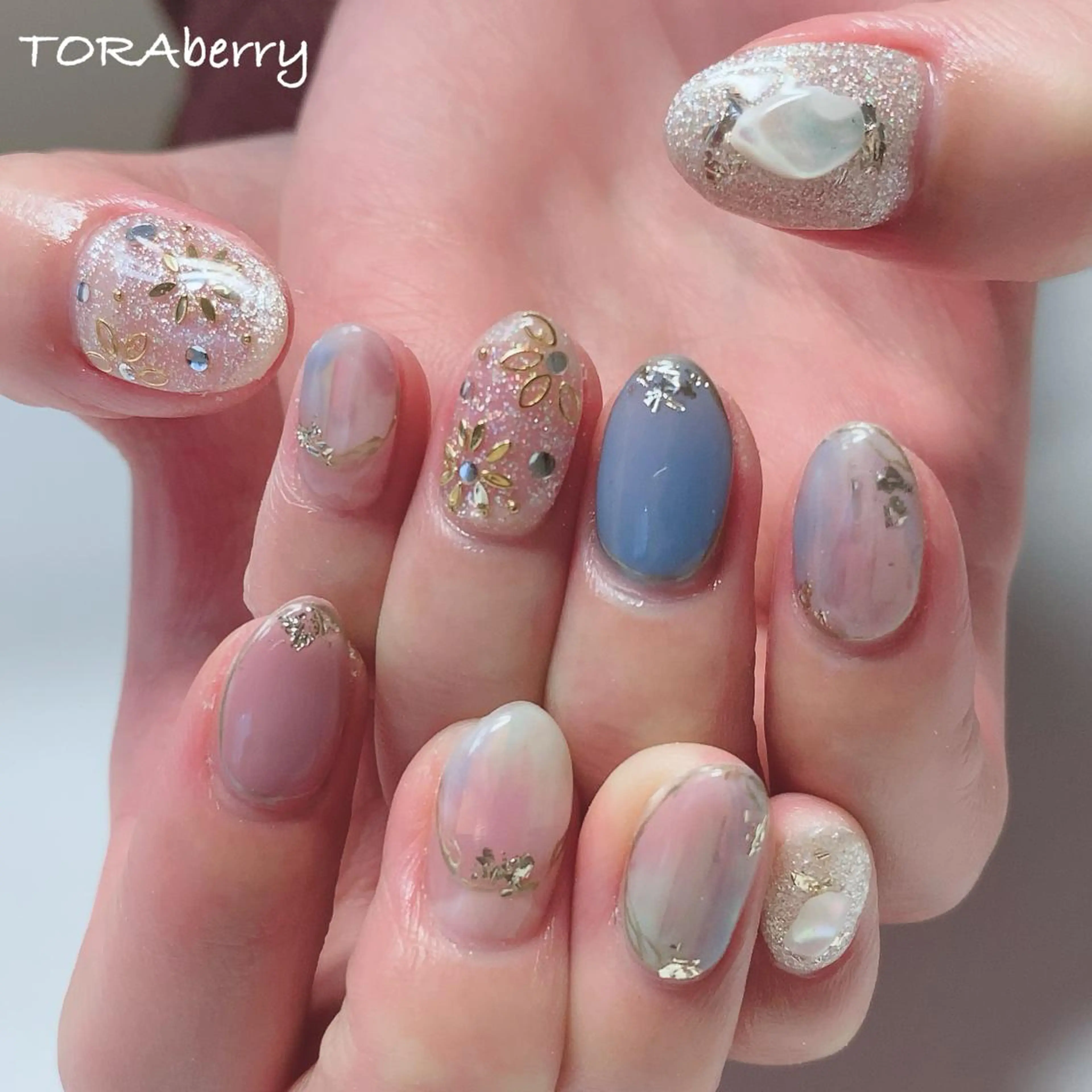 ネイル ハンドネイル ネイリスト なつみのネイルデザイン