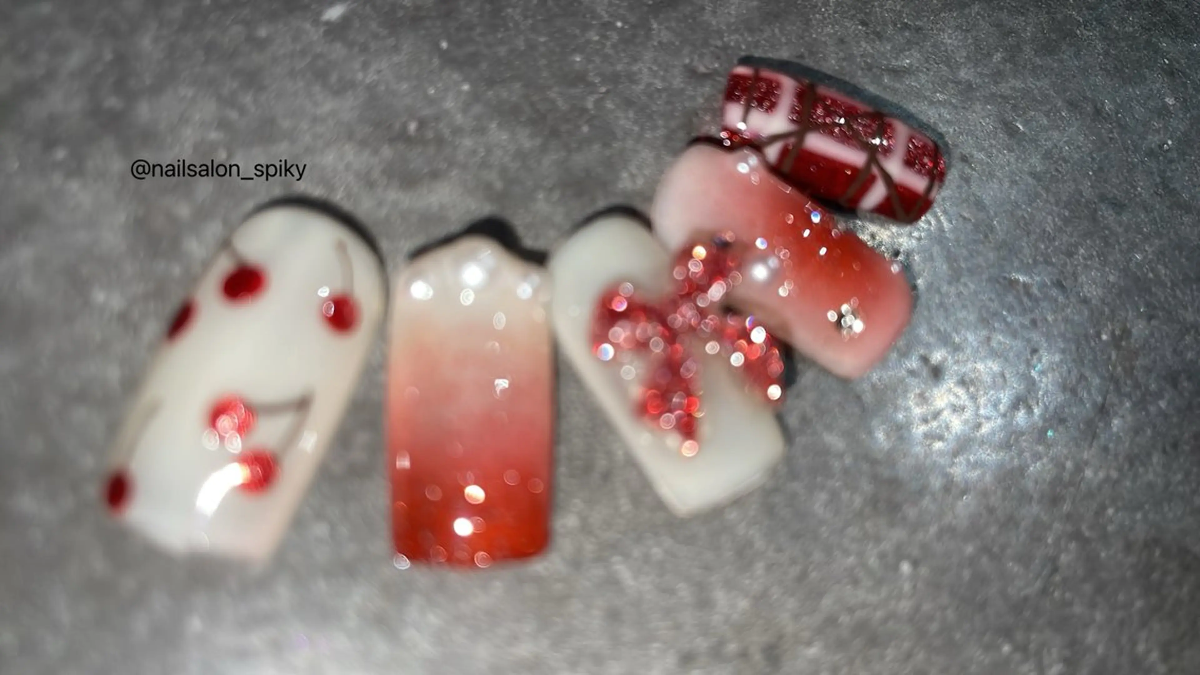 ネイル Spiky とうげ ふうかのネイルデザイン