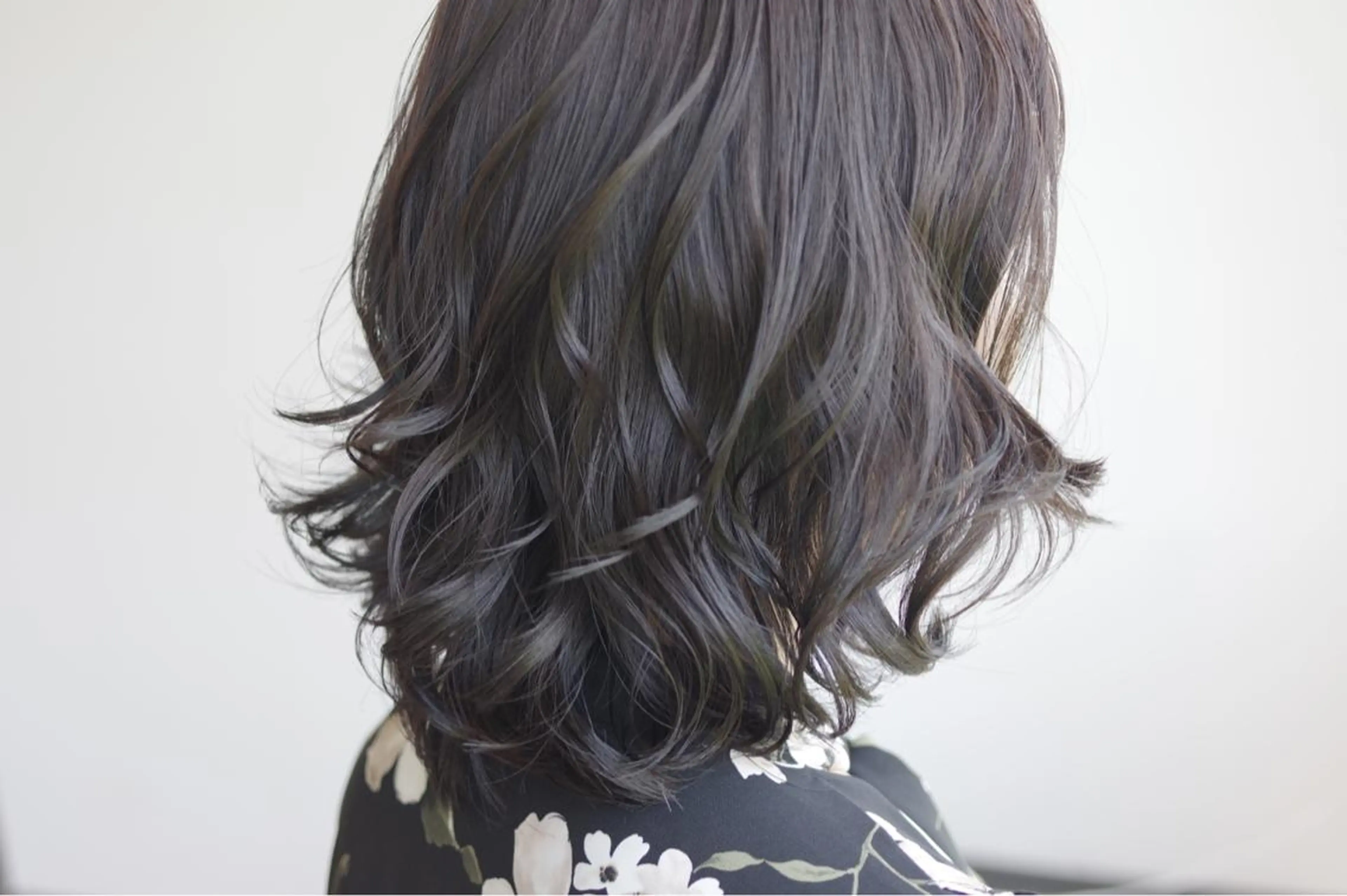 ミディアム カラー 🌈ディレクター🌈 徳松優希のヘアスタイル