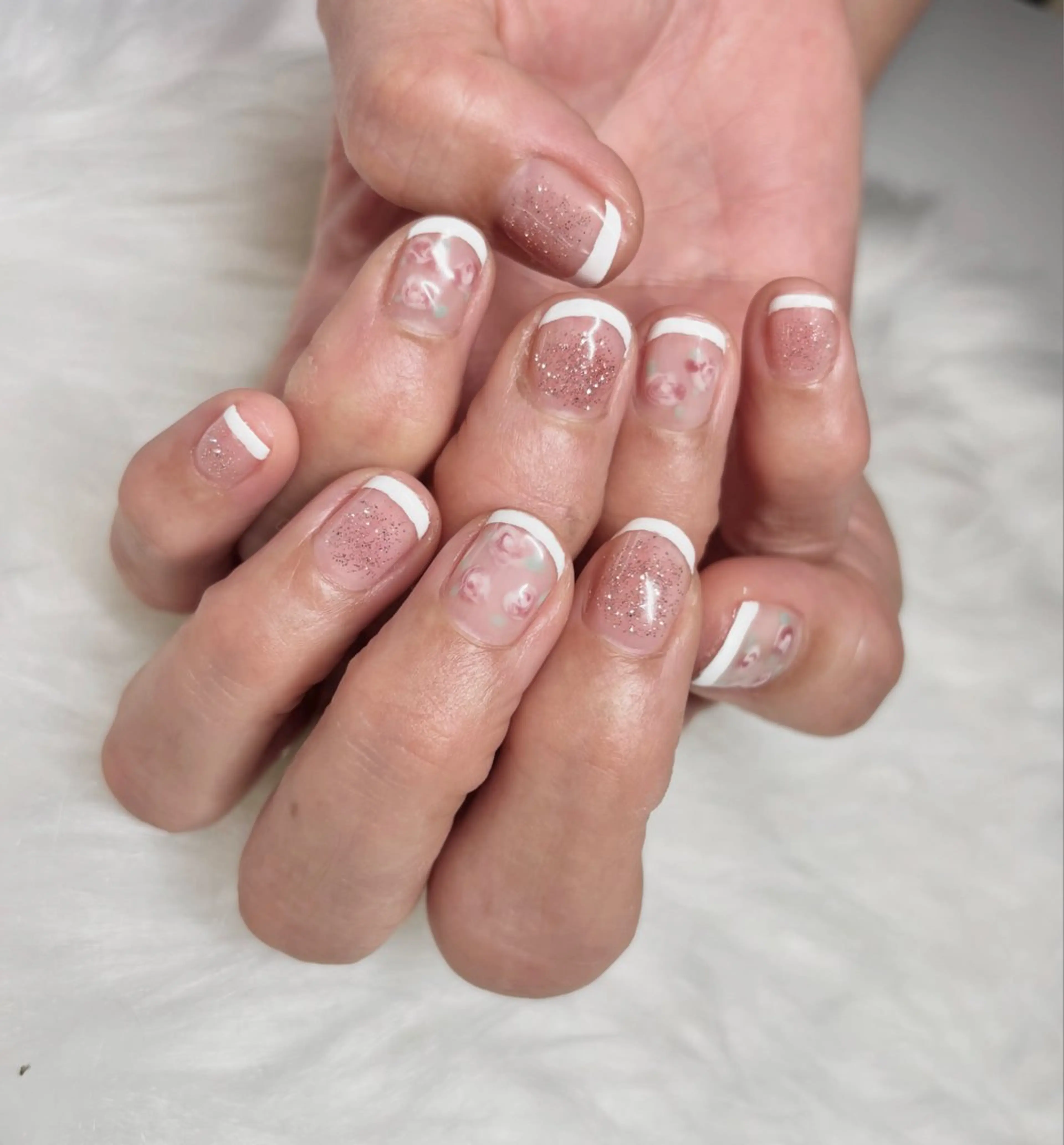 ネイル フレンチネイル 春ネイル nail room eny.のネイルデザイン