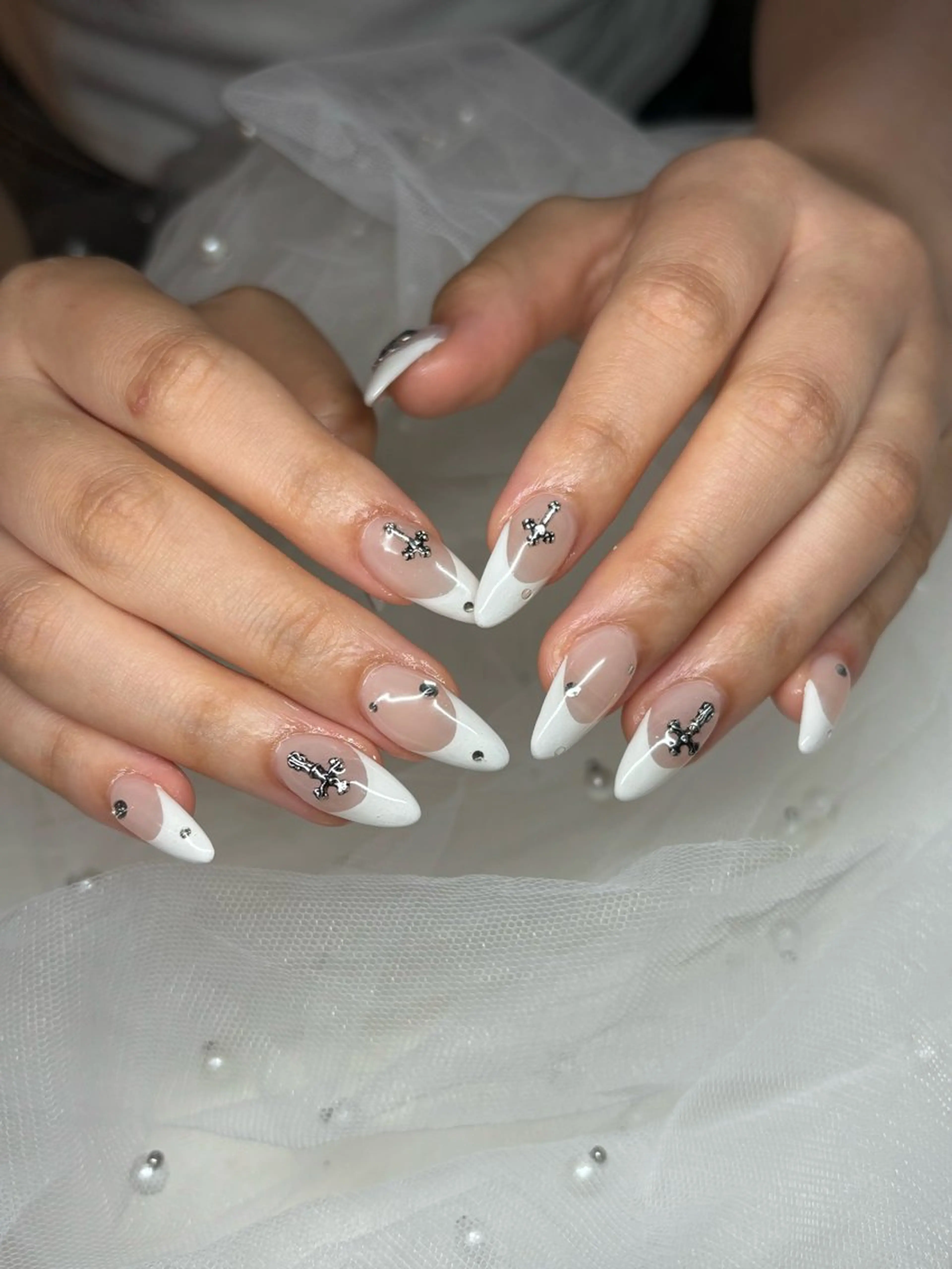 ネイル ロングネイル ワンホンネイル ハンドネイル happiness nailのネイルデザイン