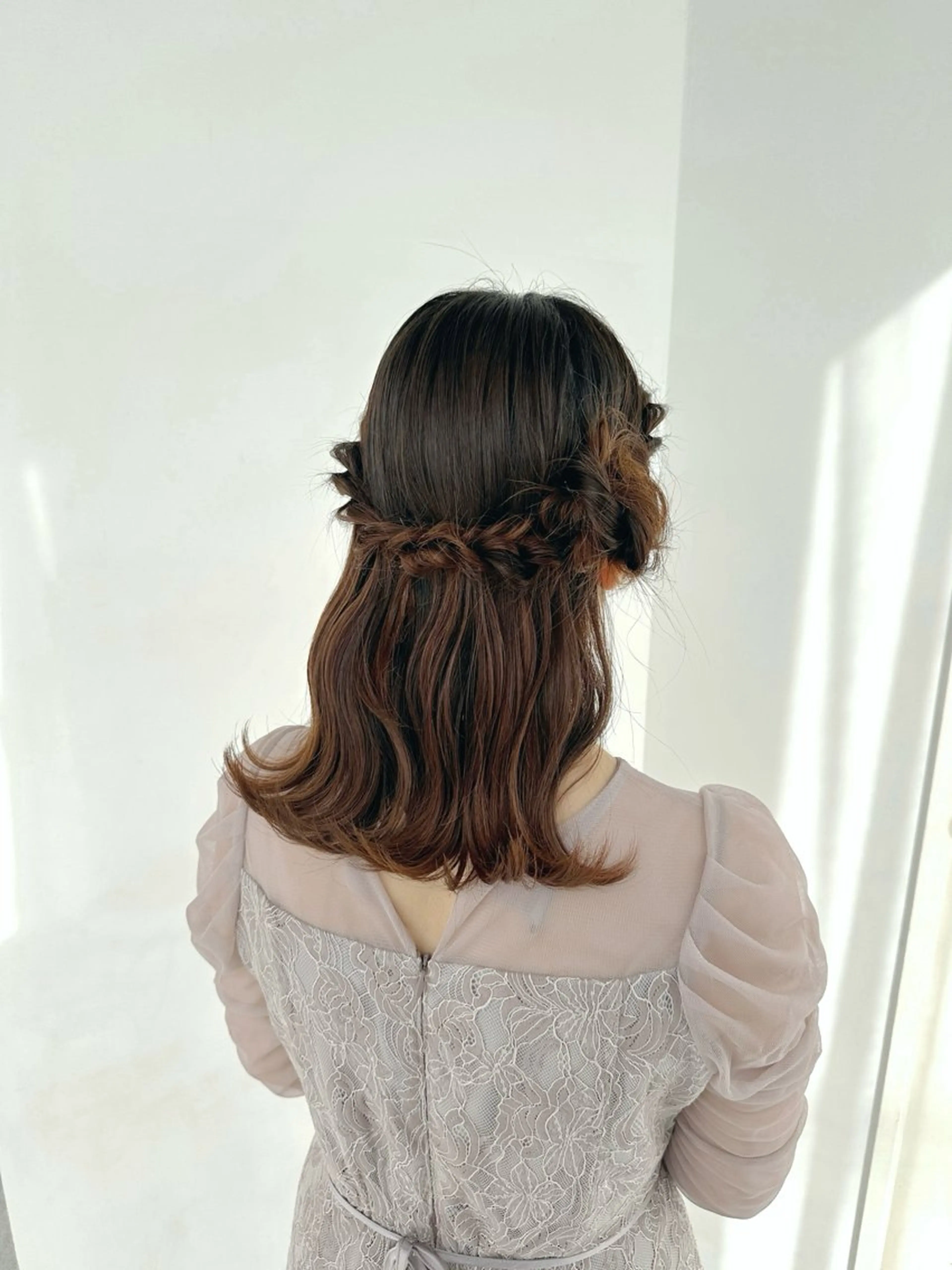 ミディアム ヘアアレンジ ヘアセット 無料カットモデル🩶 30%off/はるかのヘアスタイル