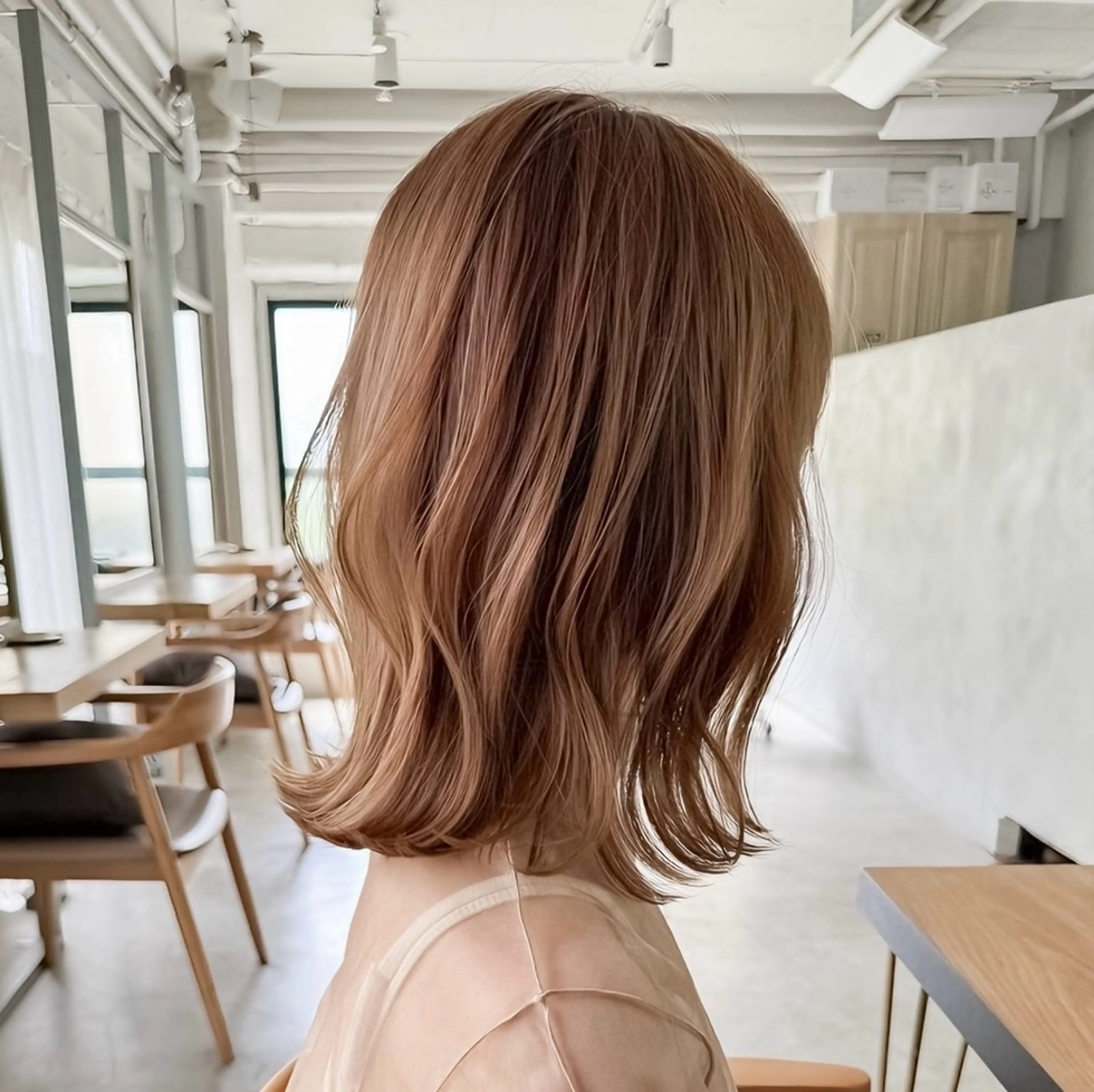 ミディアム カラー/レイヤー /カット泉谷七登のヘアスタイル