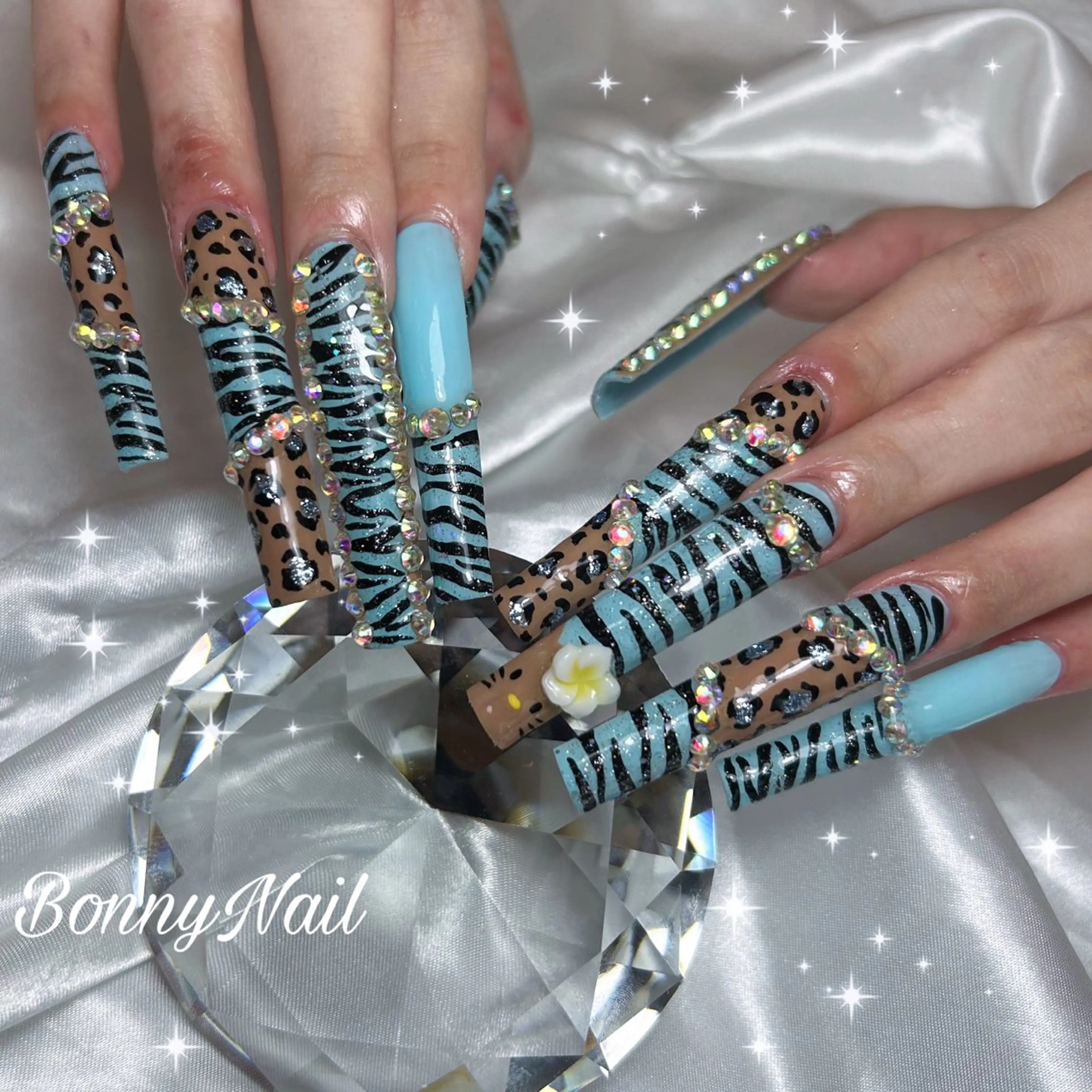 ネイル ロングネイル ハンドネイル Bonny Nailのネイルデザイン