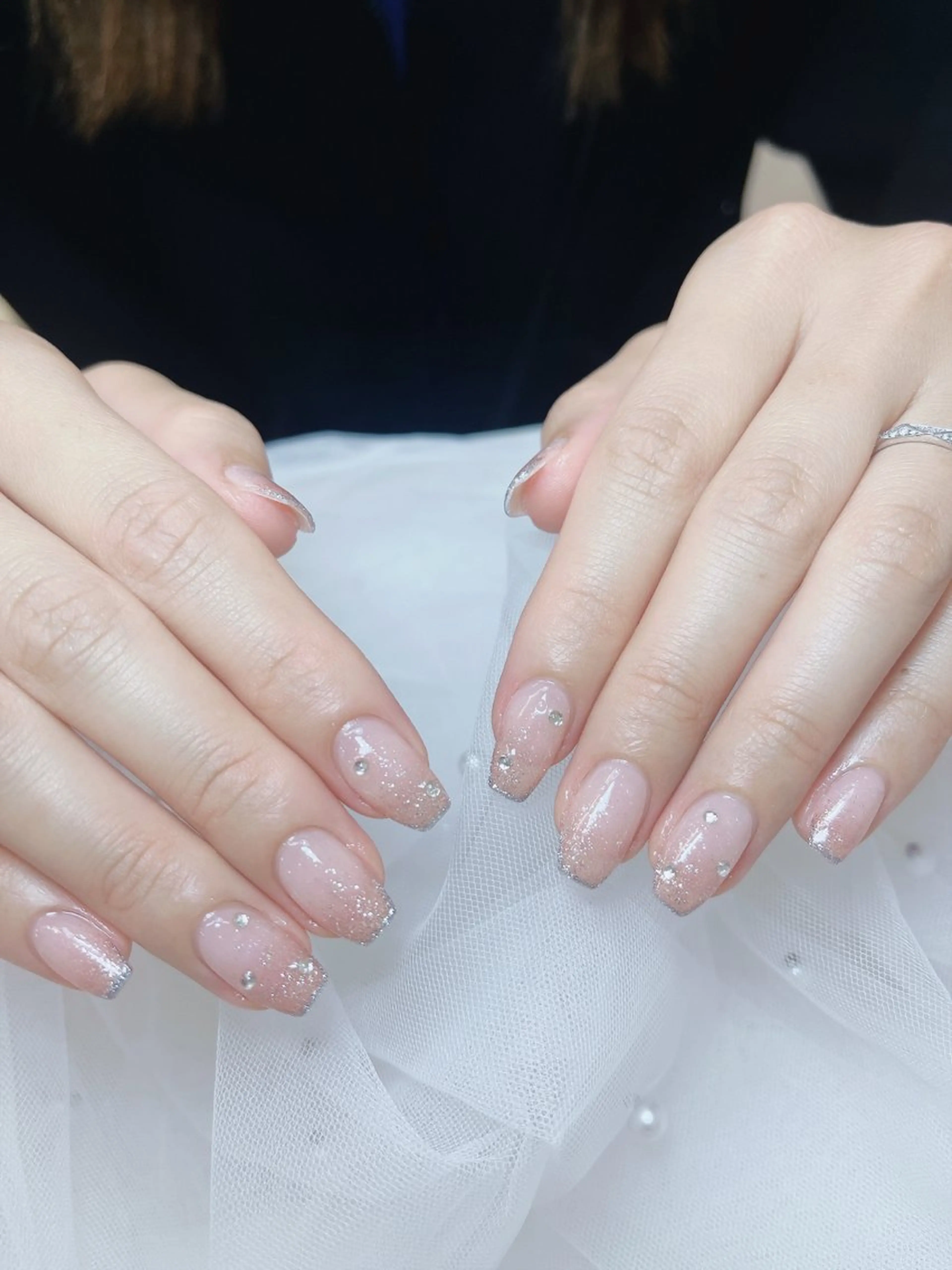 ネイル チークネイル フレンチネイル グラデーション キラキラネイル 韓国ネイル ハンドネイル DUO   MI nail salonのネイルデザイン