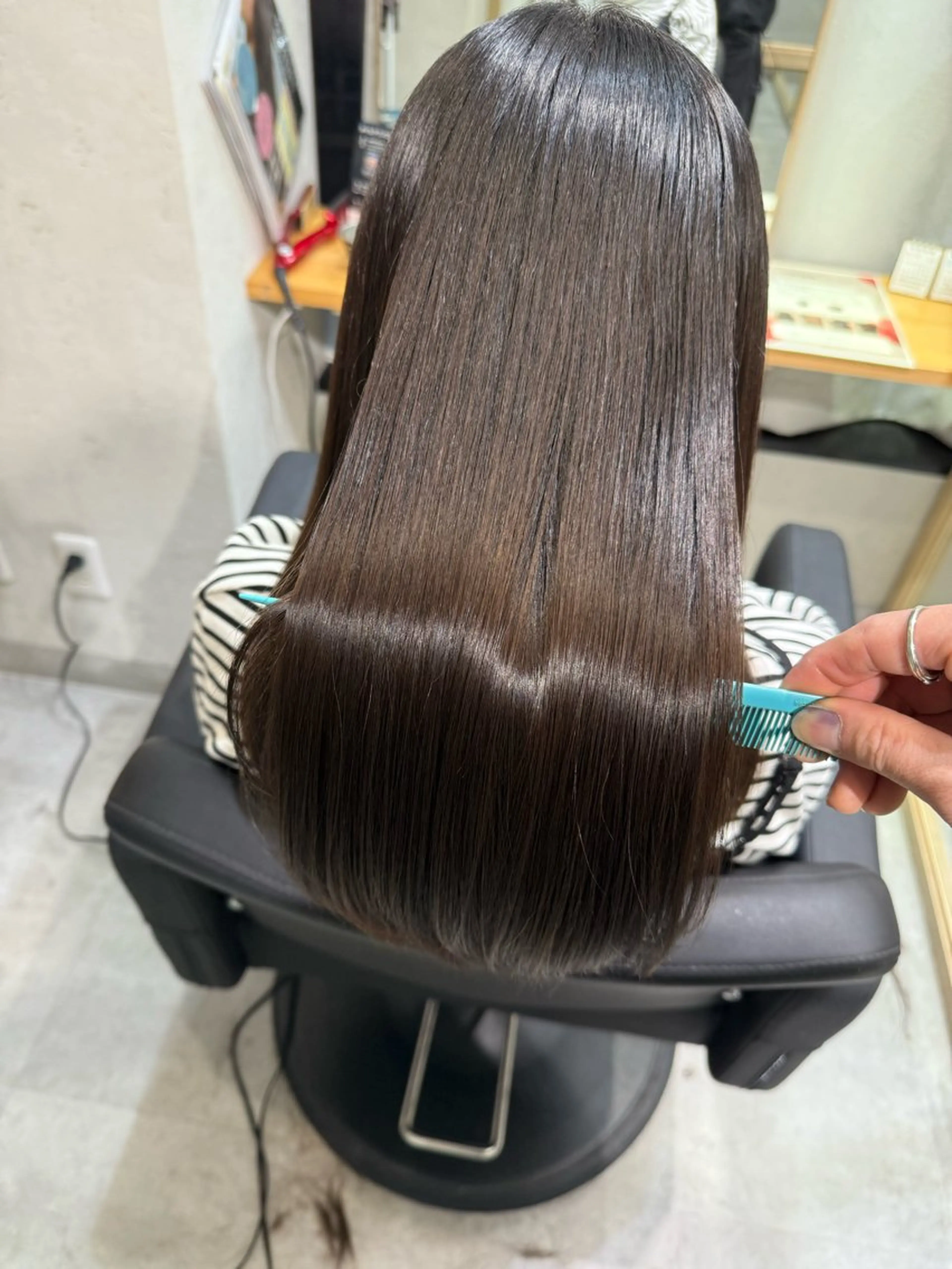 ロング カット ヘアカラー トリートメント ✨シルクストレート✨ 美髪髪質改善Yukiのヘアスタイル