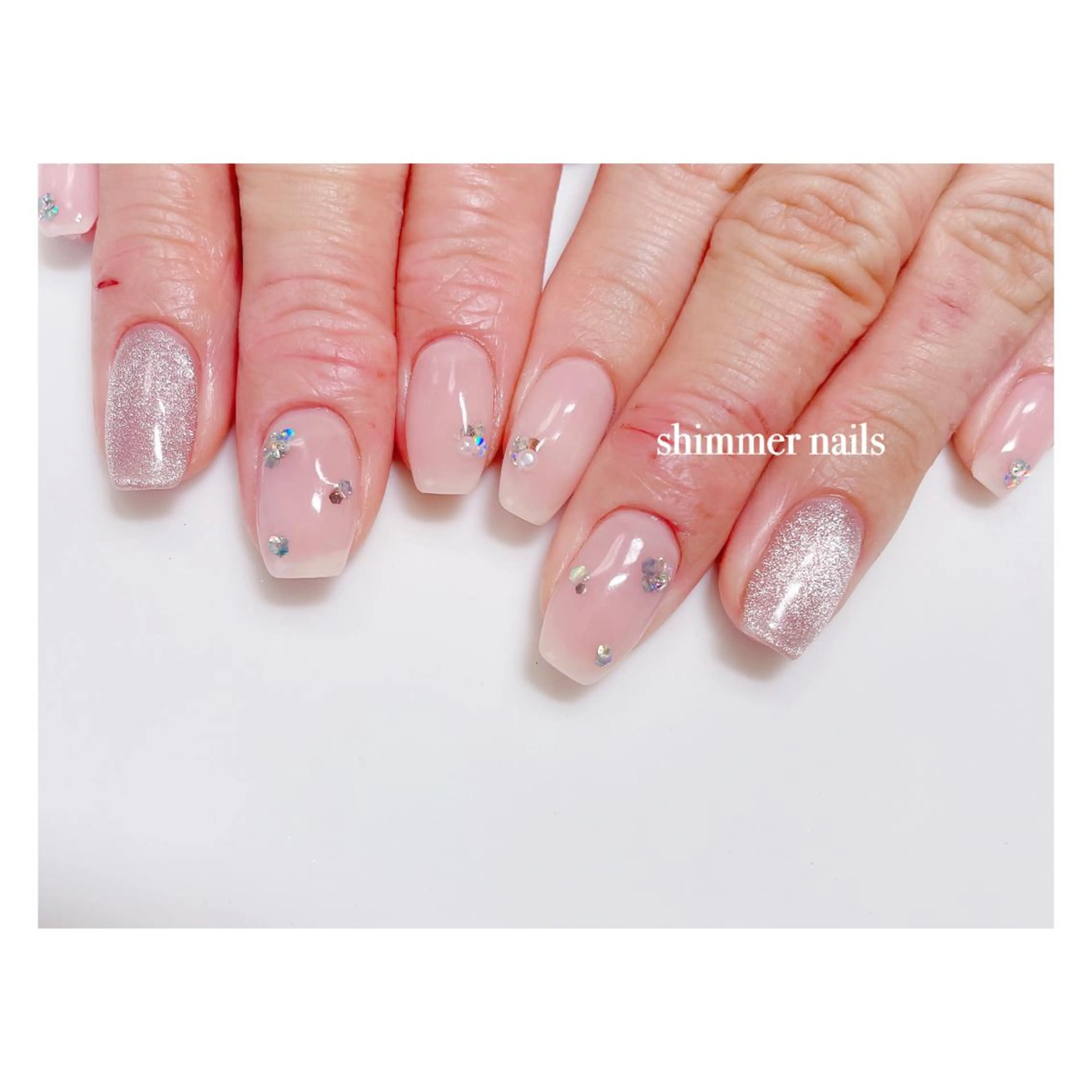 ネイル キラキラネイル shimmer nailsのネイルデザイン