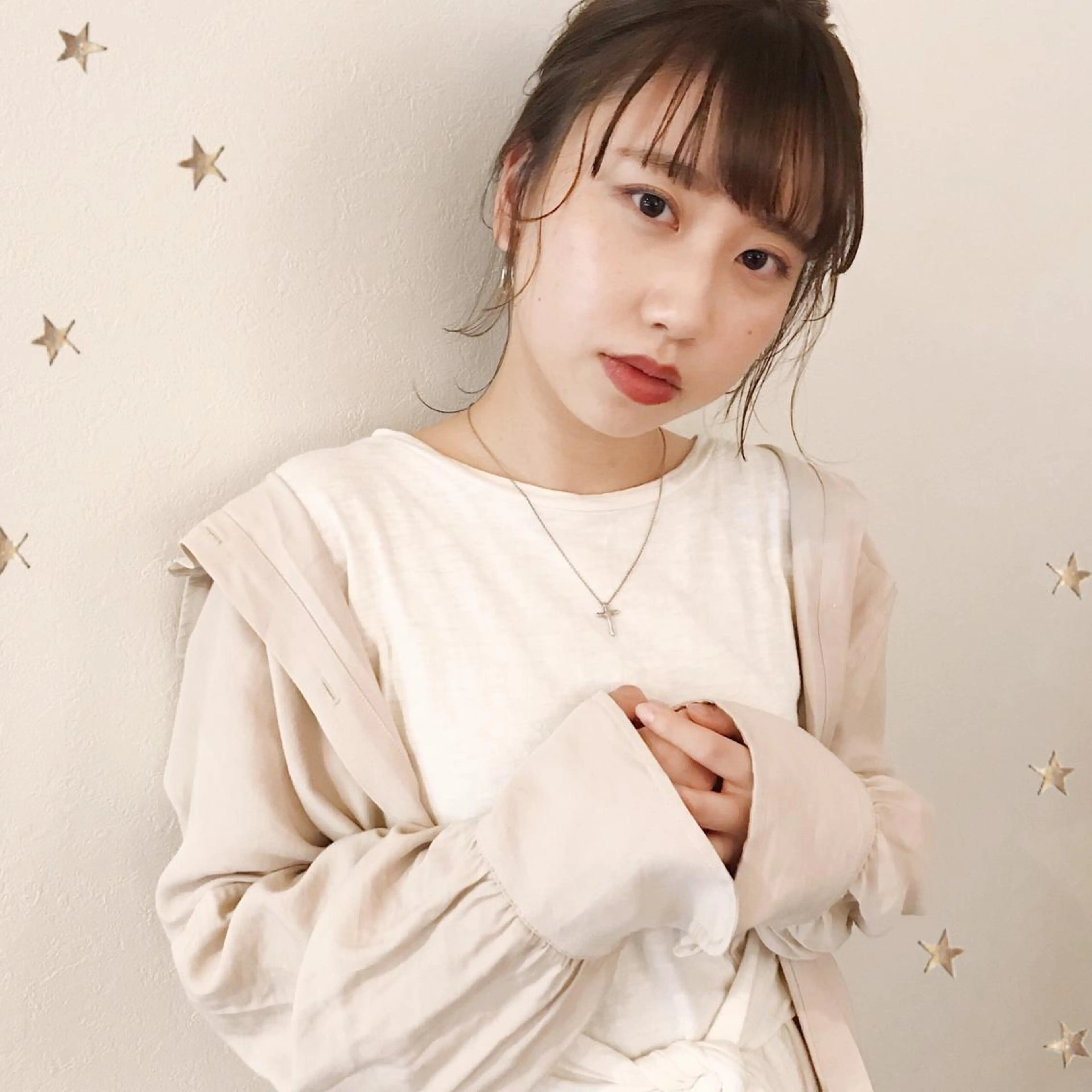 ミディアム ヘアアレンジ 市川 千夏のヘアスタイル