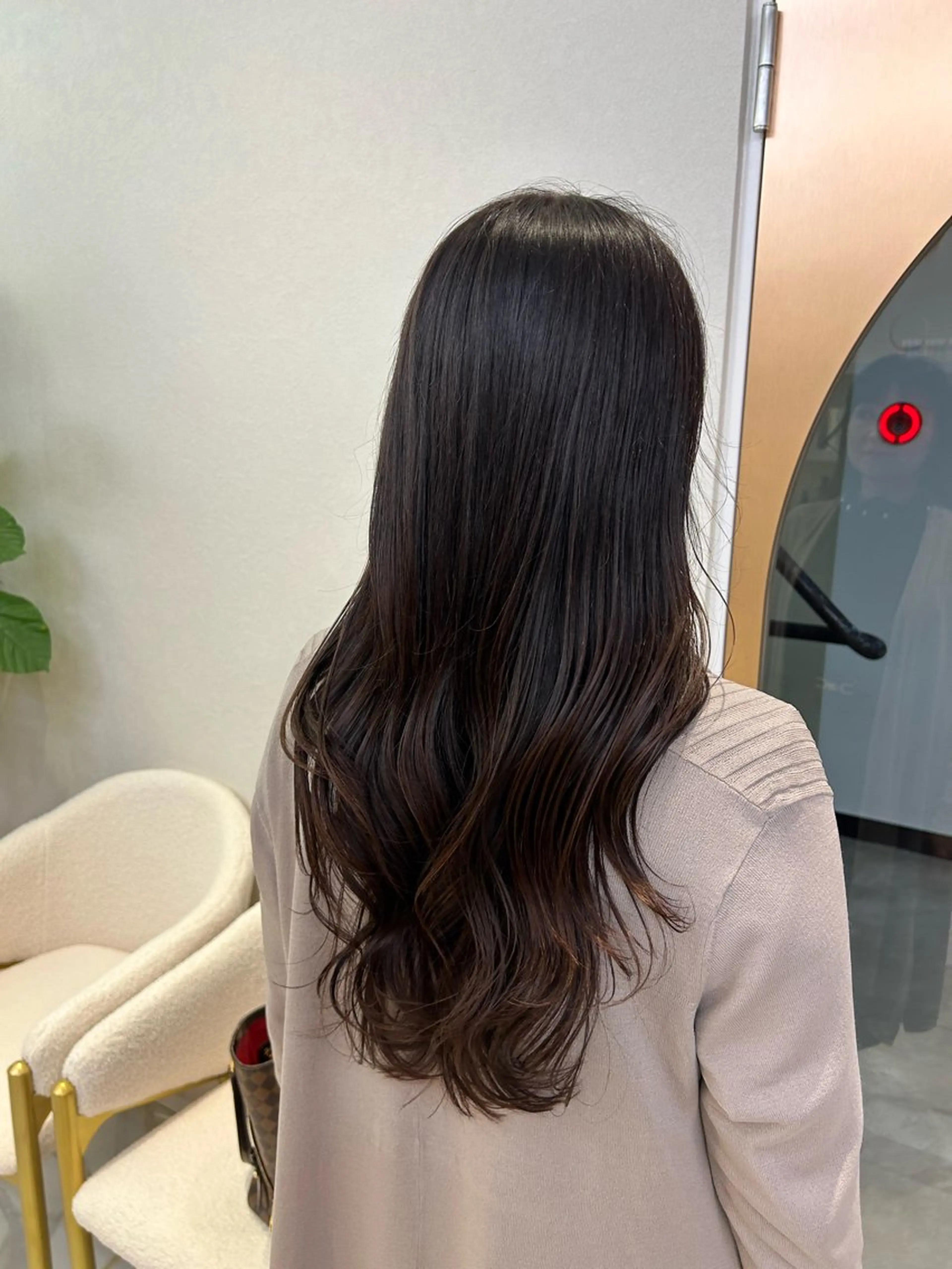 セミロング カラー カット ヘアカラー トリートメント 佐合 梨花 / ｅａｕ〈オー〉のヘアスタイル