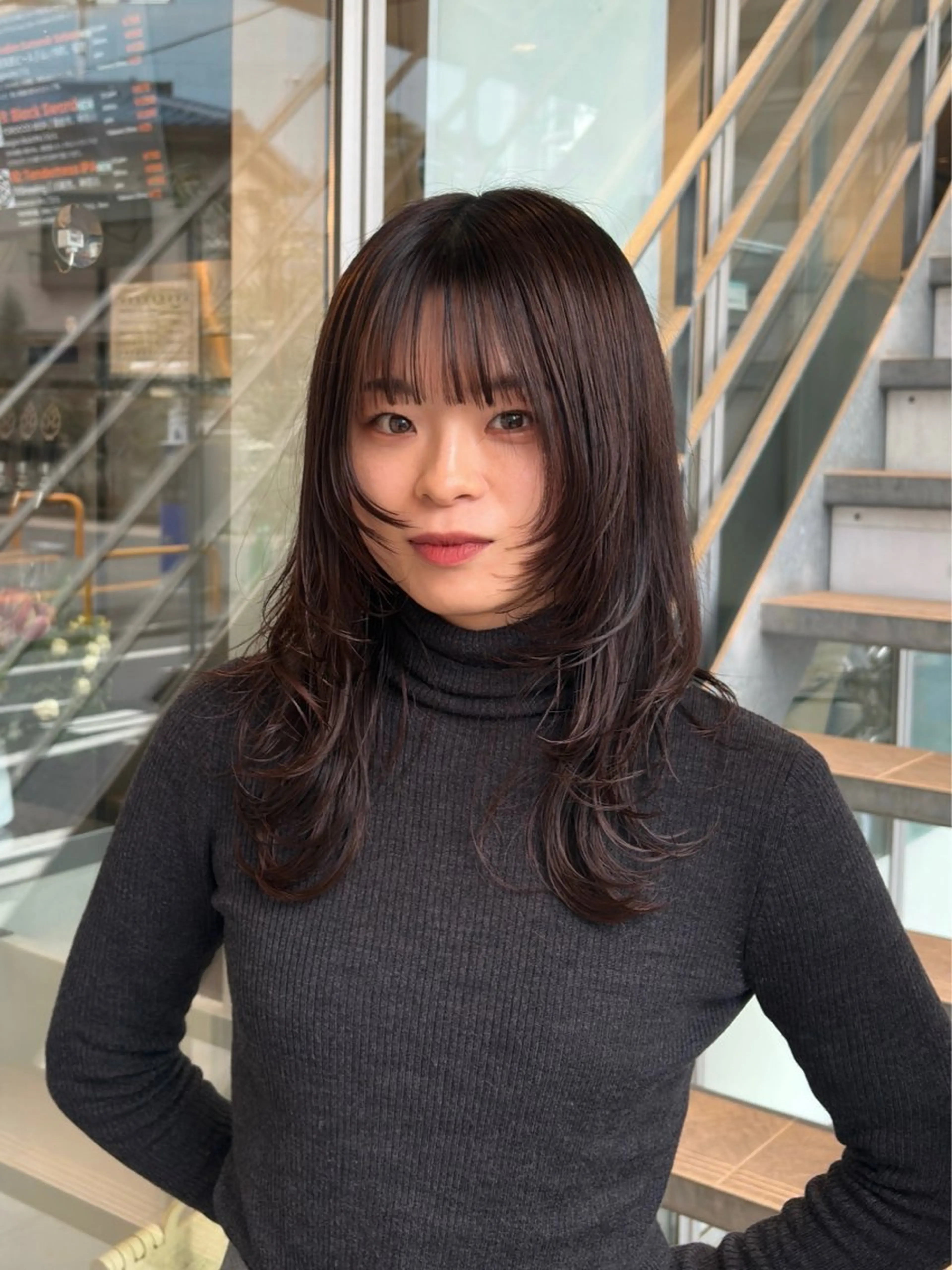 ミディアム ハイレイヤー レイヤーカット カット ヘアカラー 西村 清花のヘアスタイル
