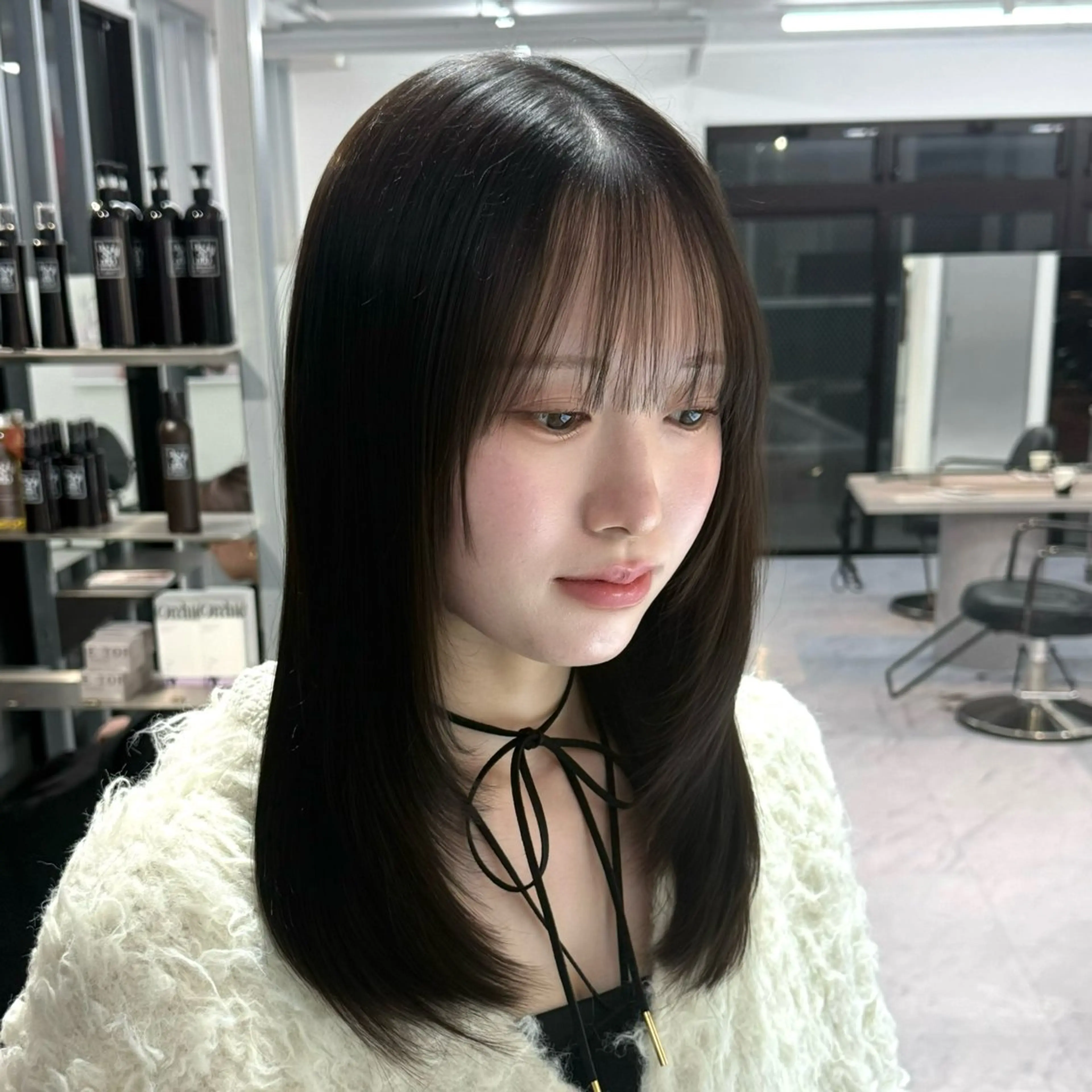 セミロング レイヤーカット 縮毛矯正 カット ヘアカラー 縮毛矯正 鍋田/ vivie/ 縮毛矯正／レイヤーのヘアスタイル