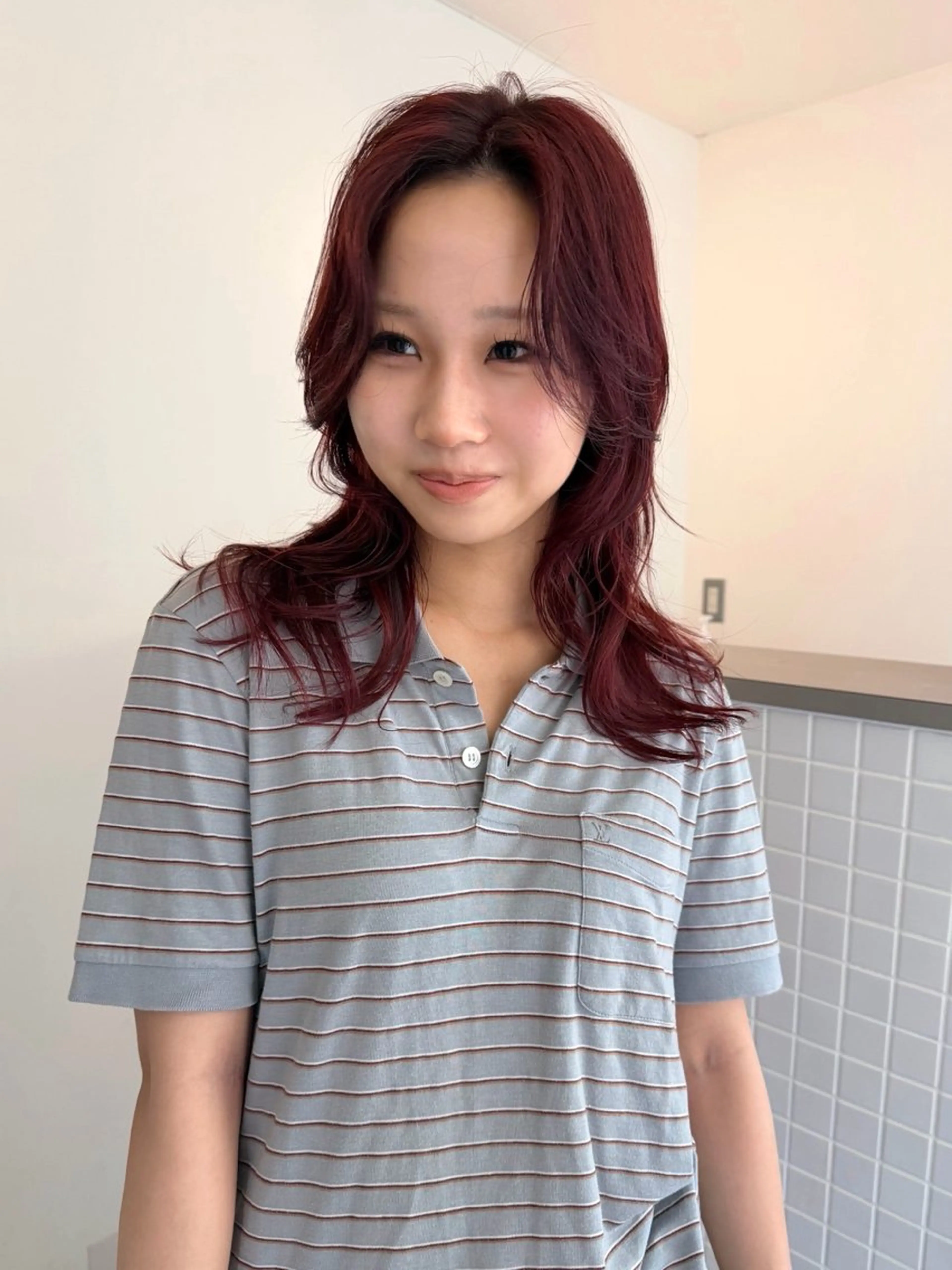 ミディアム カラー デザインカラー レッドカラー レイヤーカット カット ヘアカラー トリートメント Kaito🐶 /デザイン/レイヤーのヘアスタイル