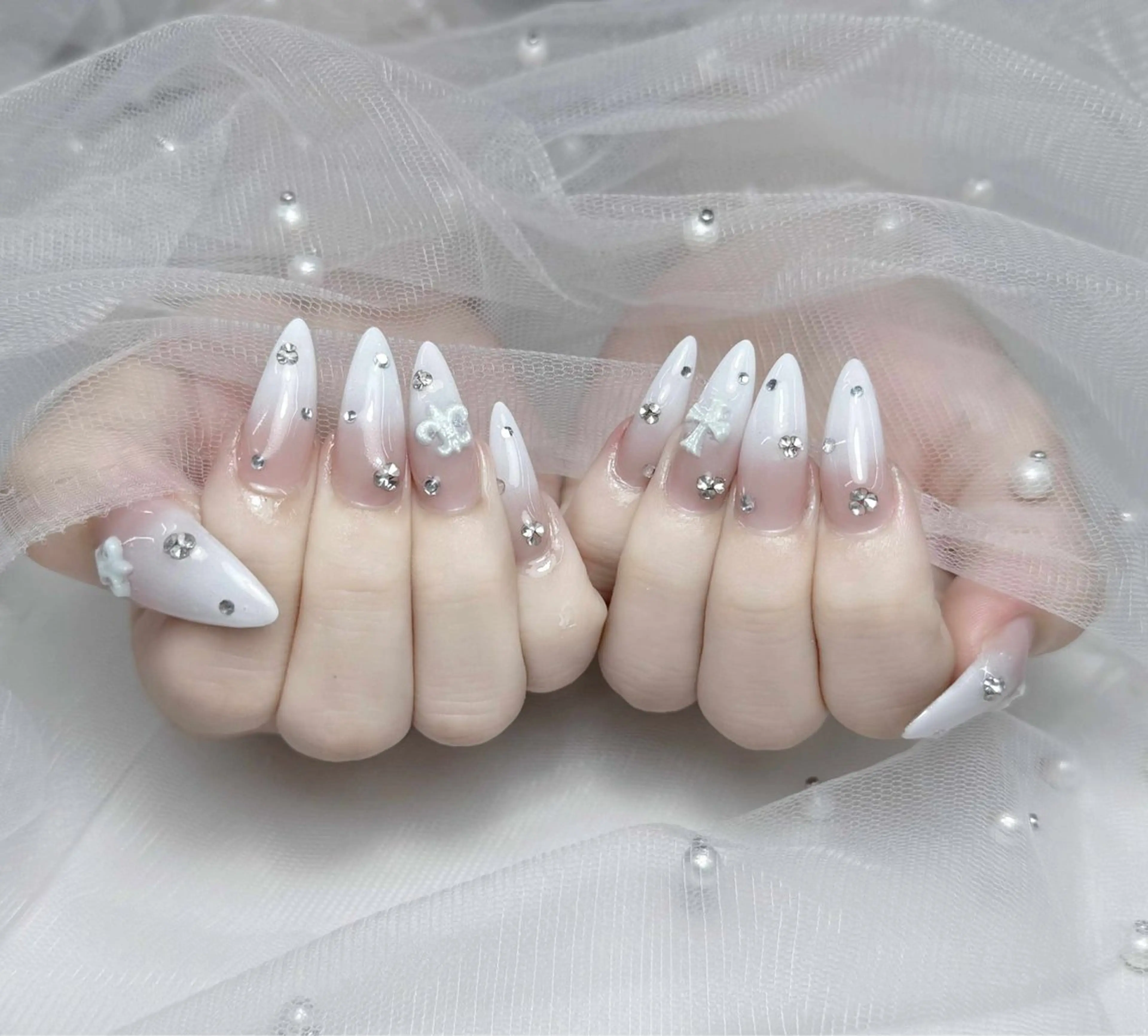 ネイル ハンドネイル ハンドケア Nova Nail Salonのネイルデザイン