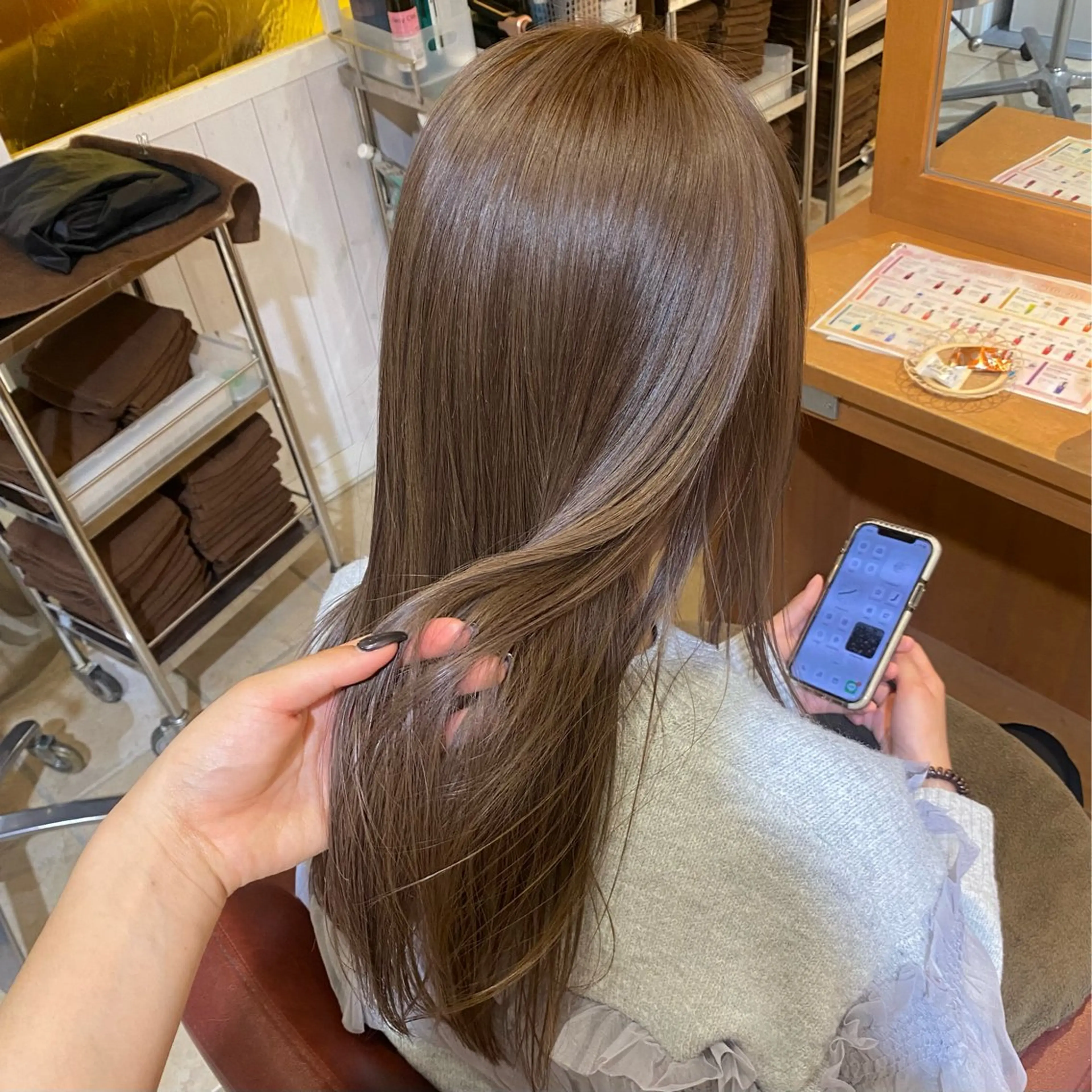 ロング カラー ブリーチ ブラウンカラー カット ヘアカラー トリートメント 🍀ブリーチ/艶カラ ー🍀 コイケのヘアスタイル