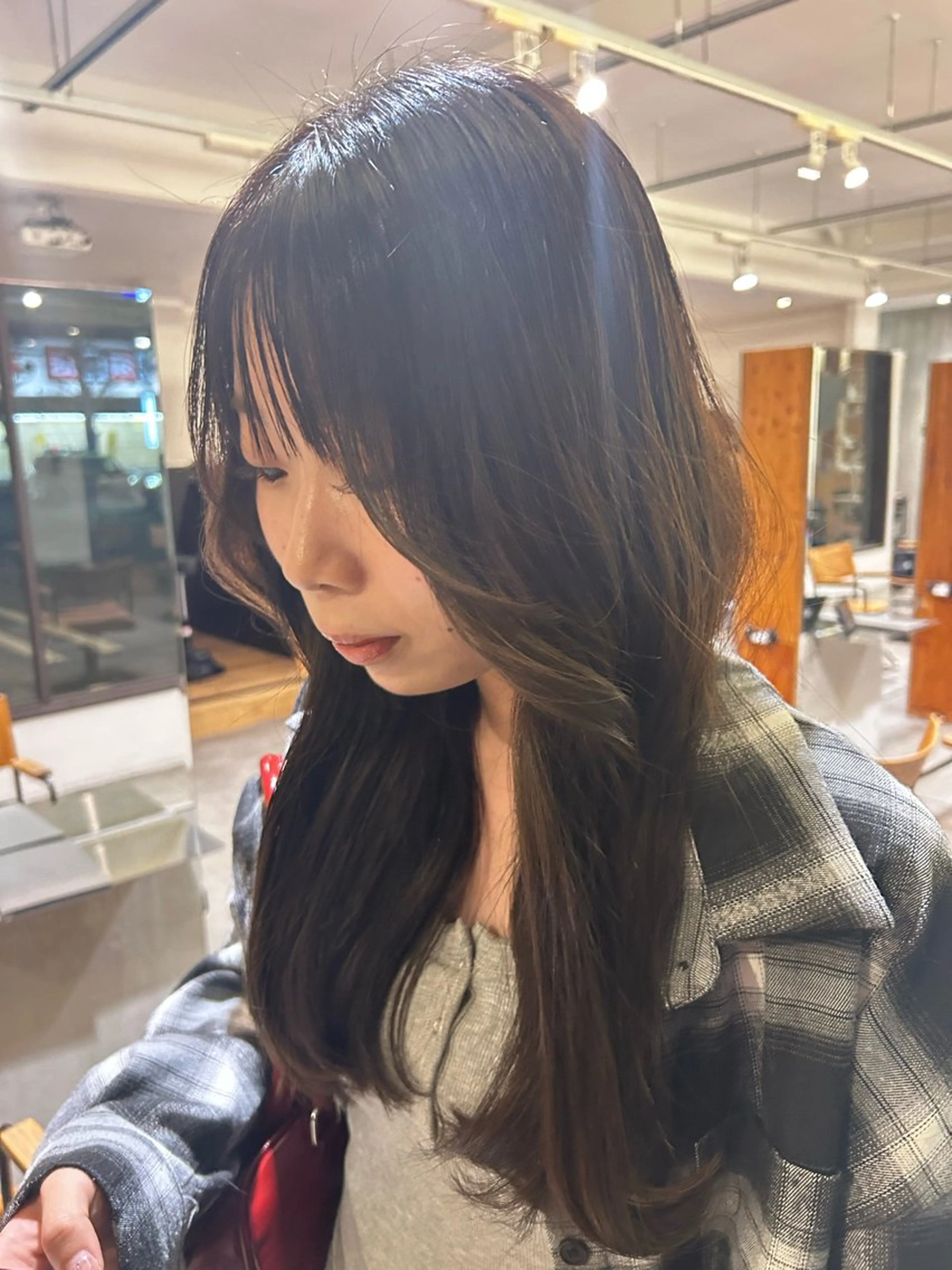 カラー tote. 成瀬晃のヘアスタイル