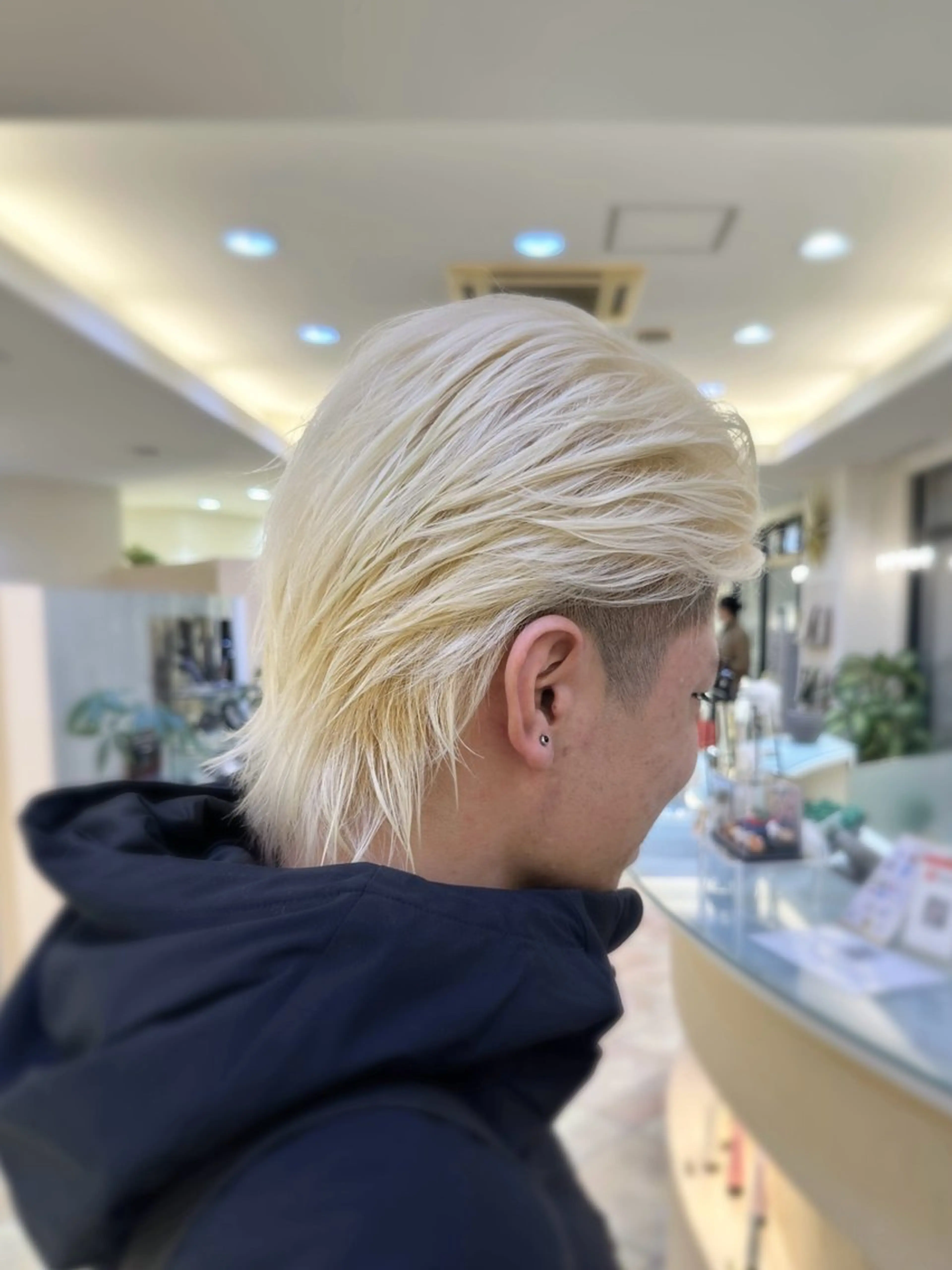 ショート カラー メンズ メンズブリーチ ブリーチ カット ヘアカラー 小顔レイヤー💗 木村実樹のヘアスタイル