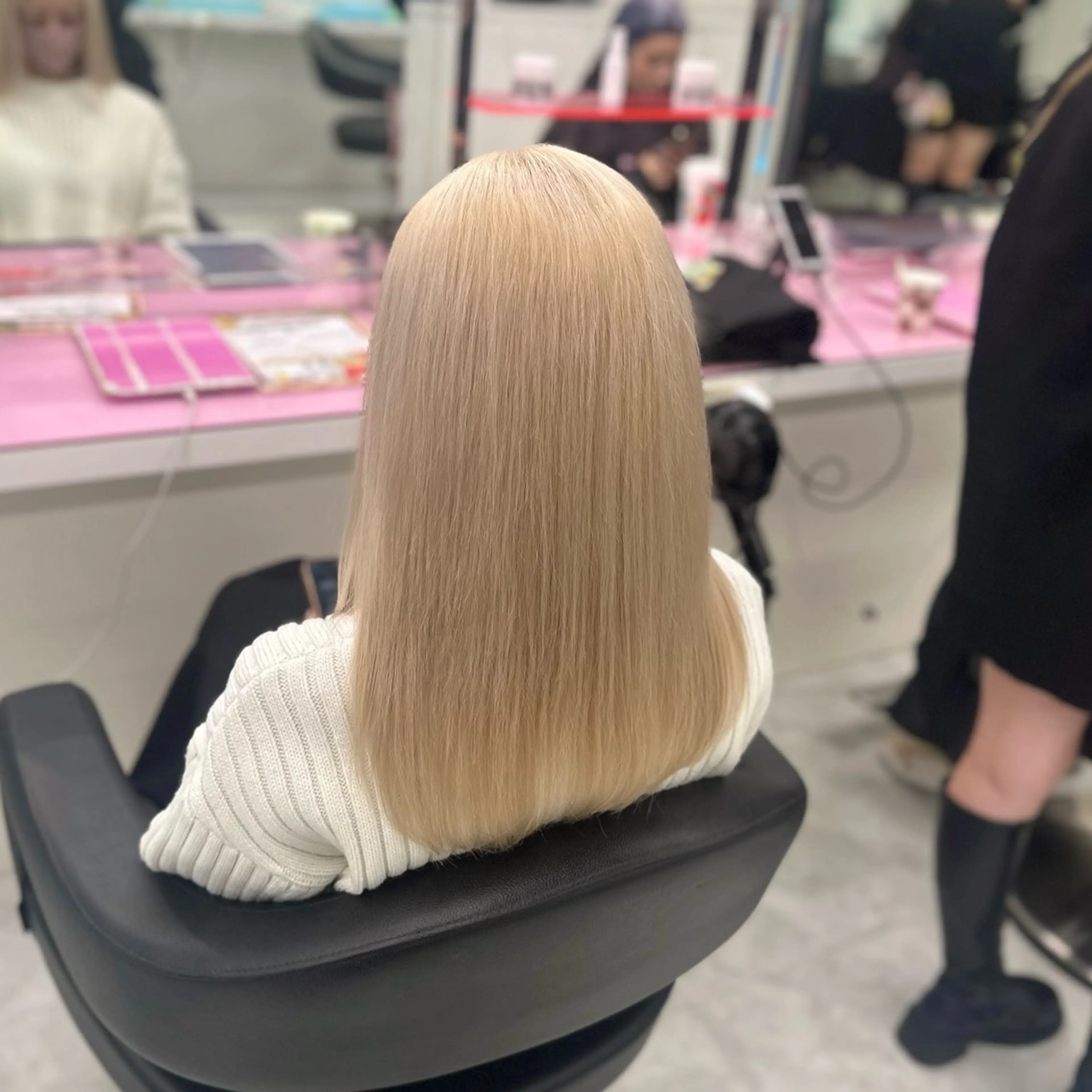 セミロング カラー ブリーチ 髪質改善 トリートメント ♡ダブルカラー特化♡ miyuのヘアスタイル