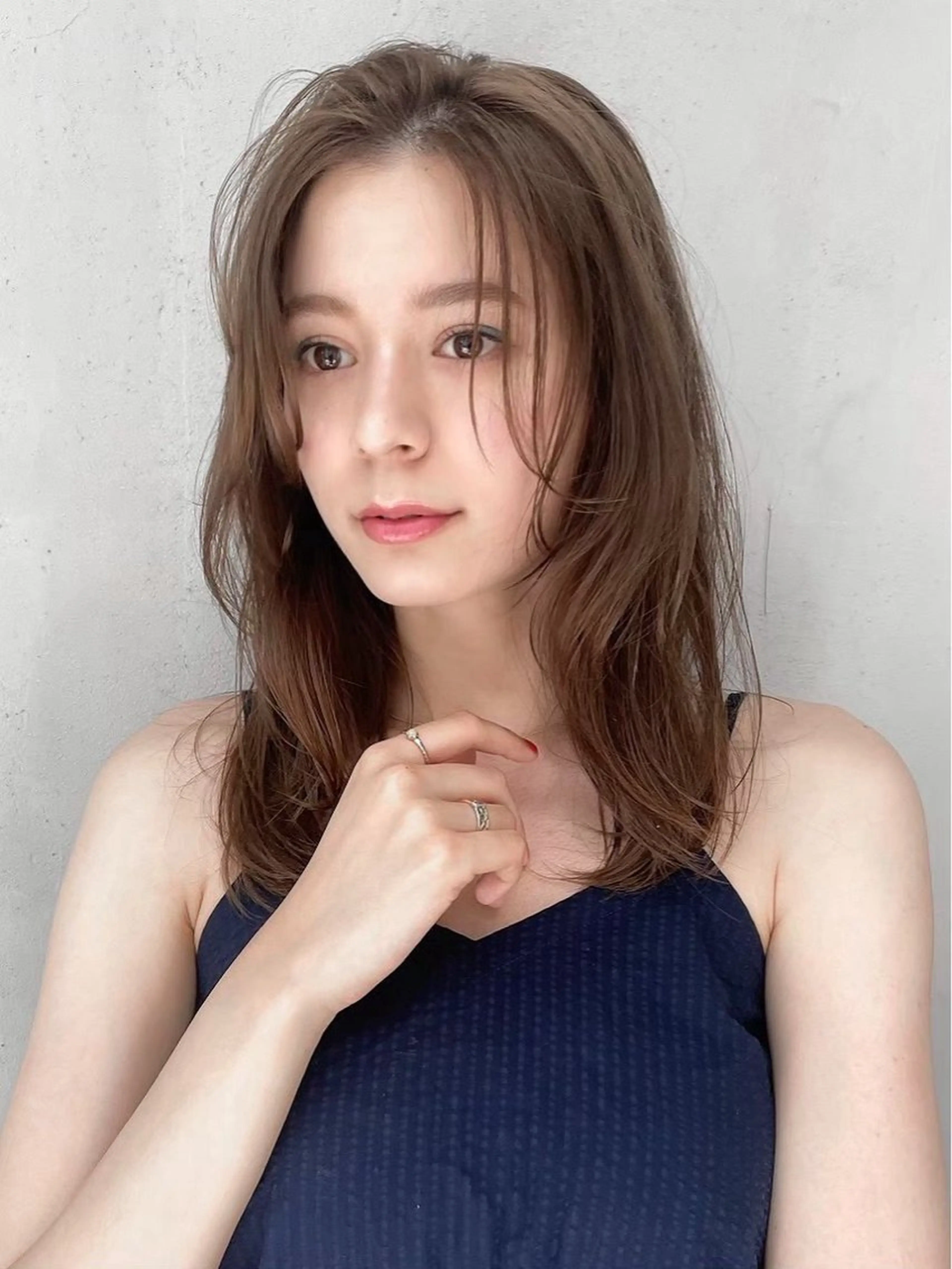 セミロング トリートメント Morishita Miyuのヘアスタイル