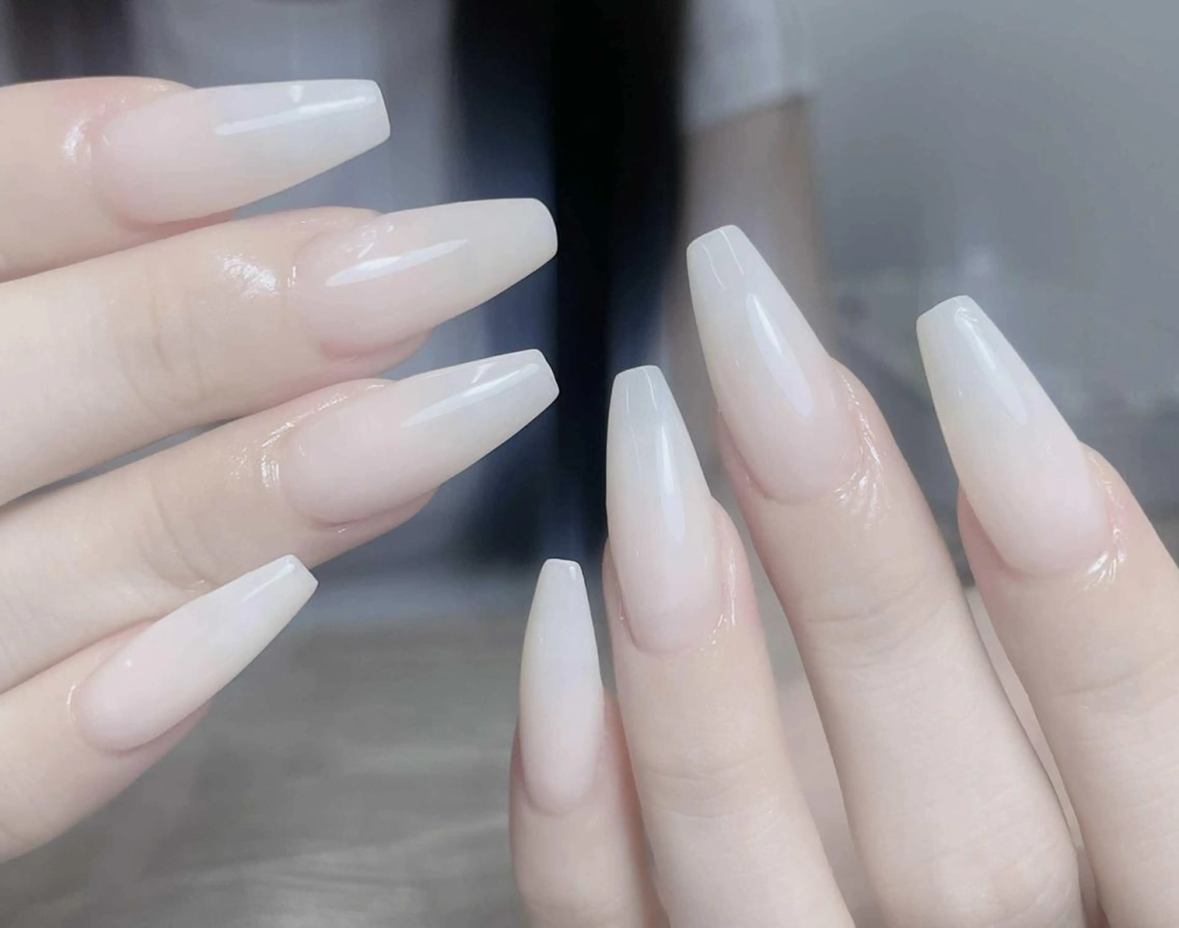 ネイル オーロラネイル ブルー チークネイル フットネイル フレンチネイル ハンドネイル アミ ちゃんのネイルデザイン