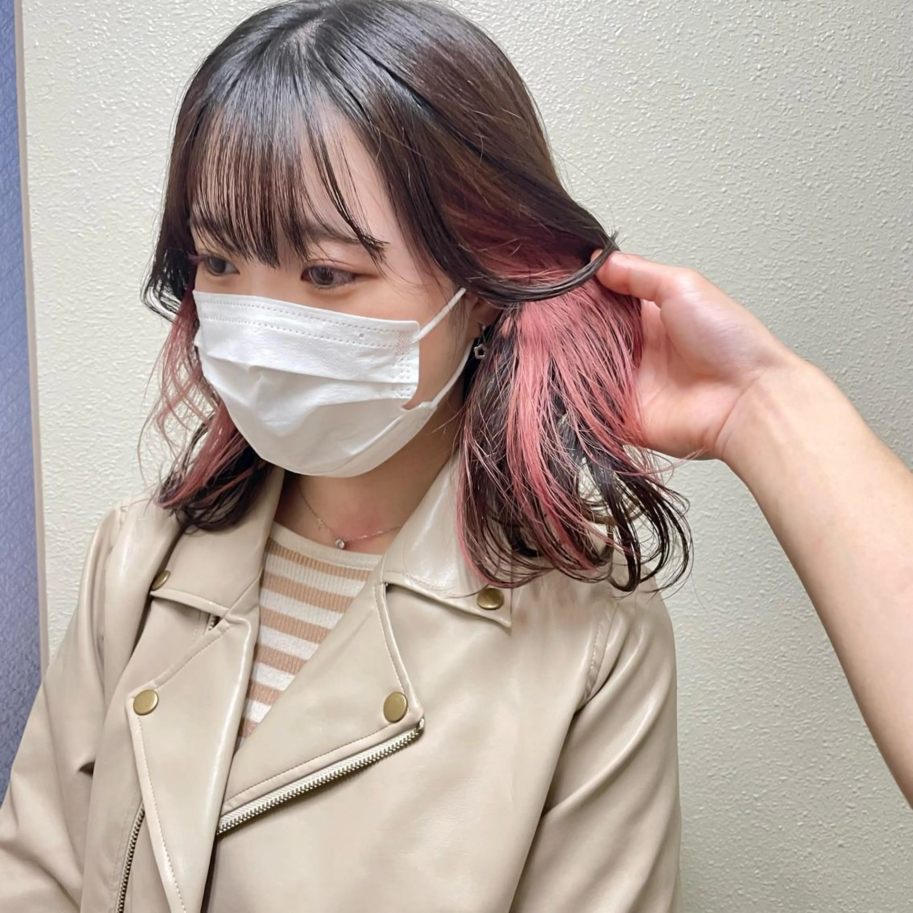 ミディアム カラー パーマ ヘアアレンジ メンズ キッズ ネイル マツエク・マツパ アイブロウ メンズバレイヤージュ メンズブリーチ メンズハイライト メンズインナーカラー メンズ韓国風 切りっぱなしヘアボブ ミディアムヘアRYOのヘアスタイル