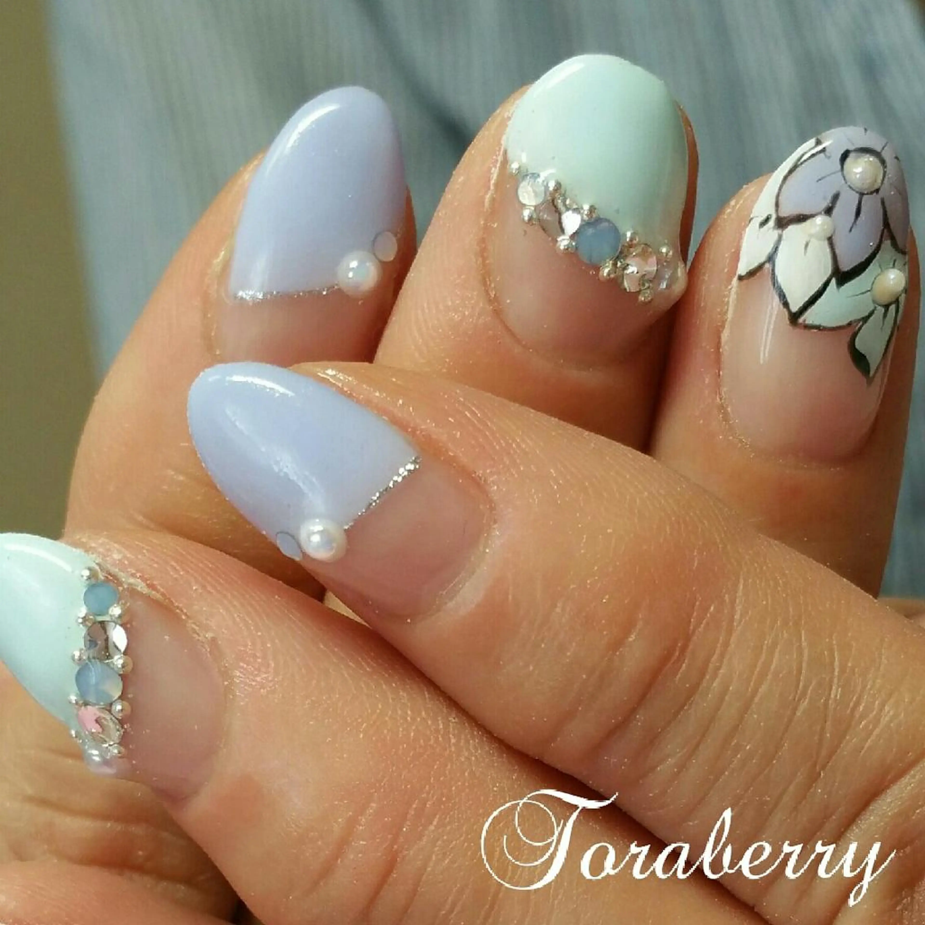 ネイル ネイリスト なつみのネイルデザイン