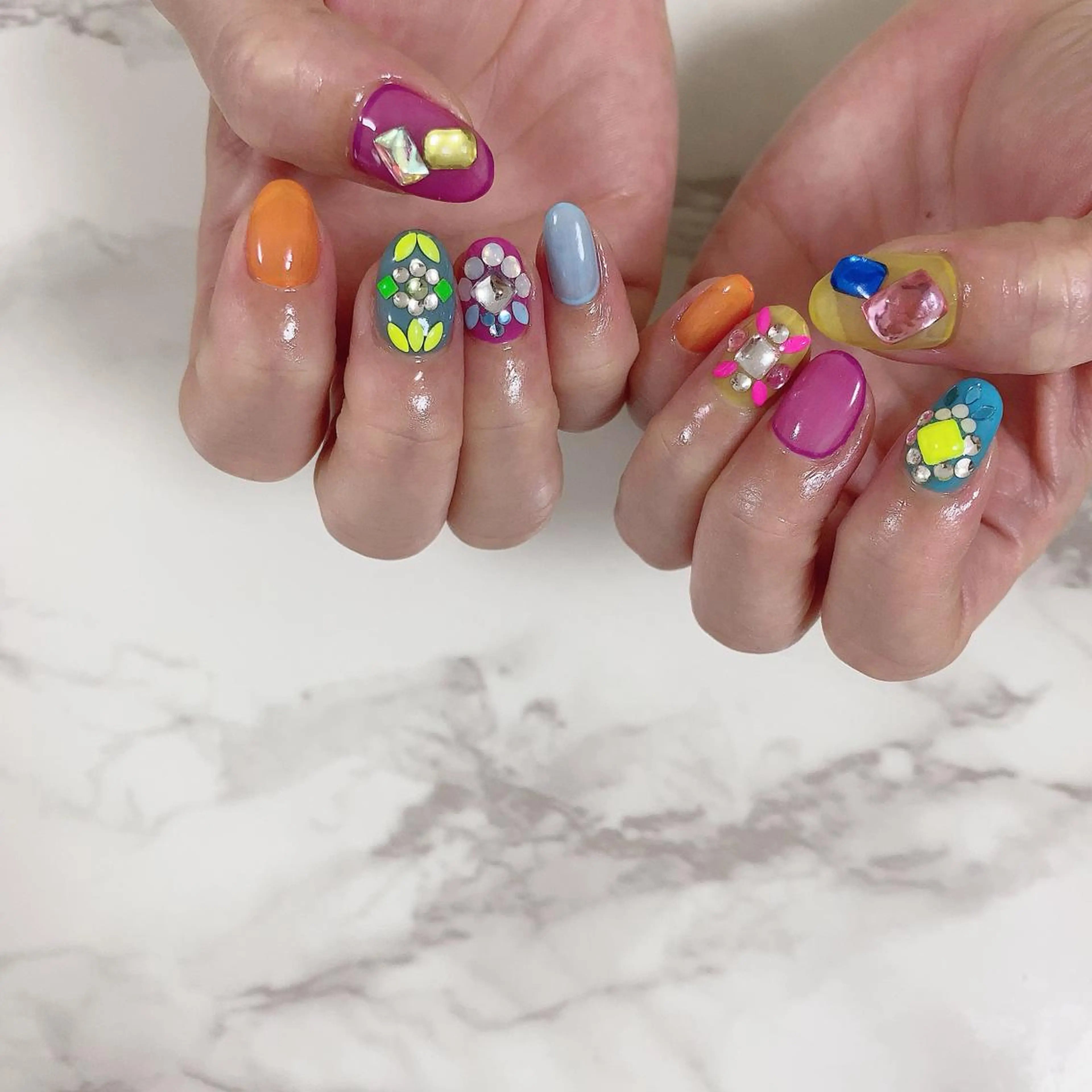 ネイル SOL NAILのネイルデザイン