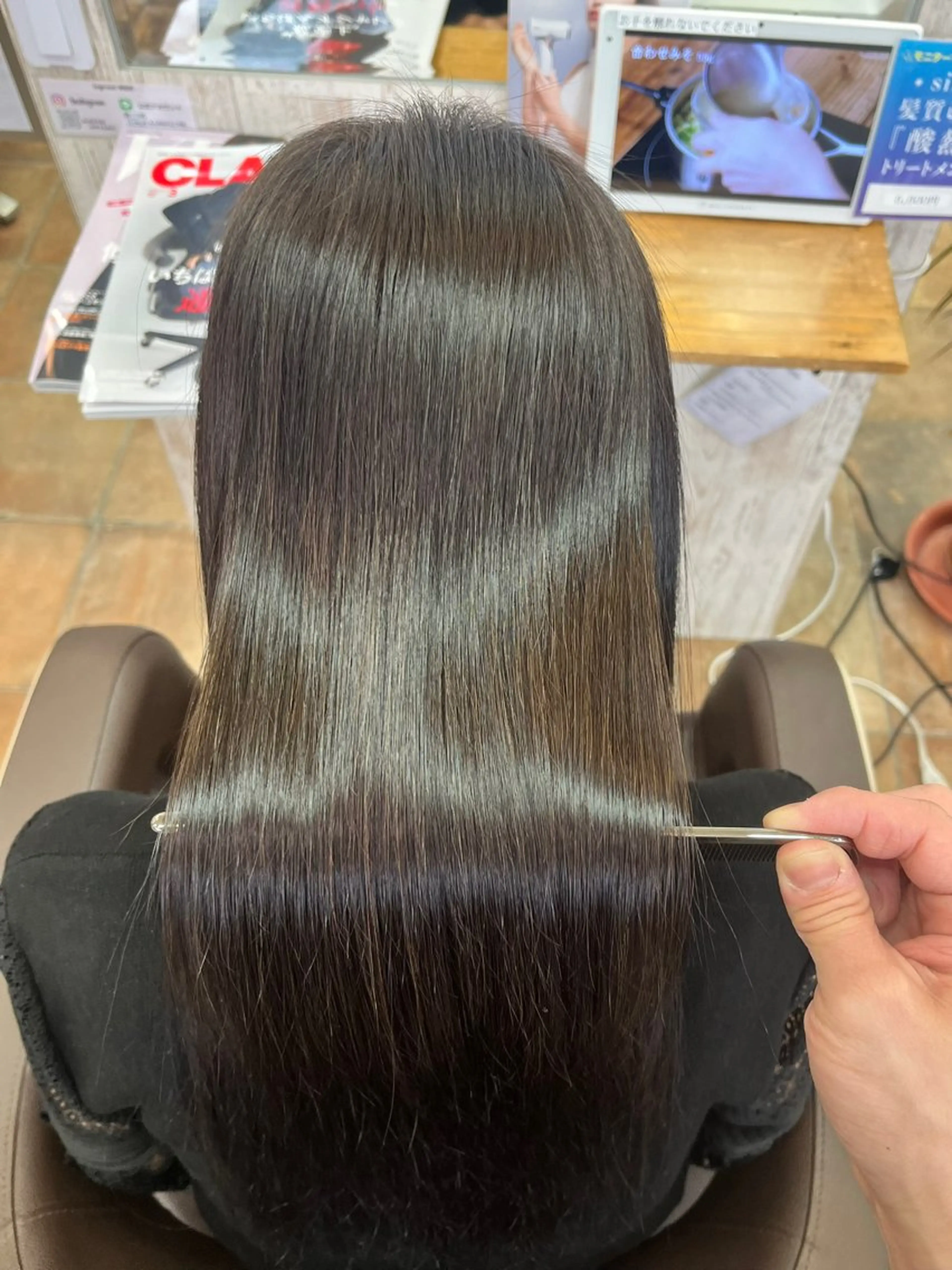 ロング トリートメント 佐藤 優のヘアスタイル