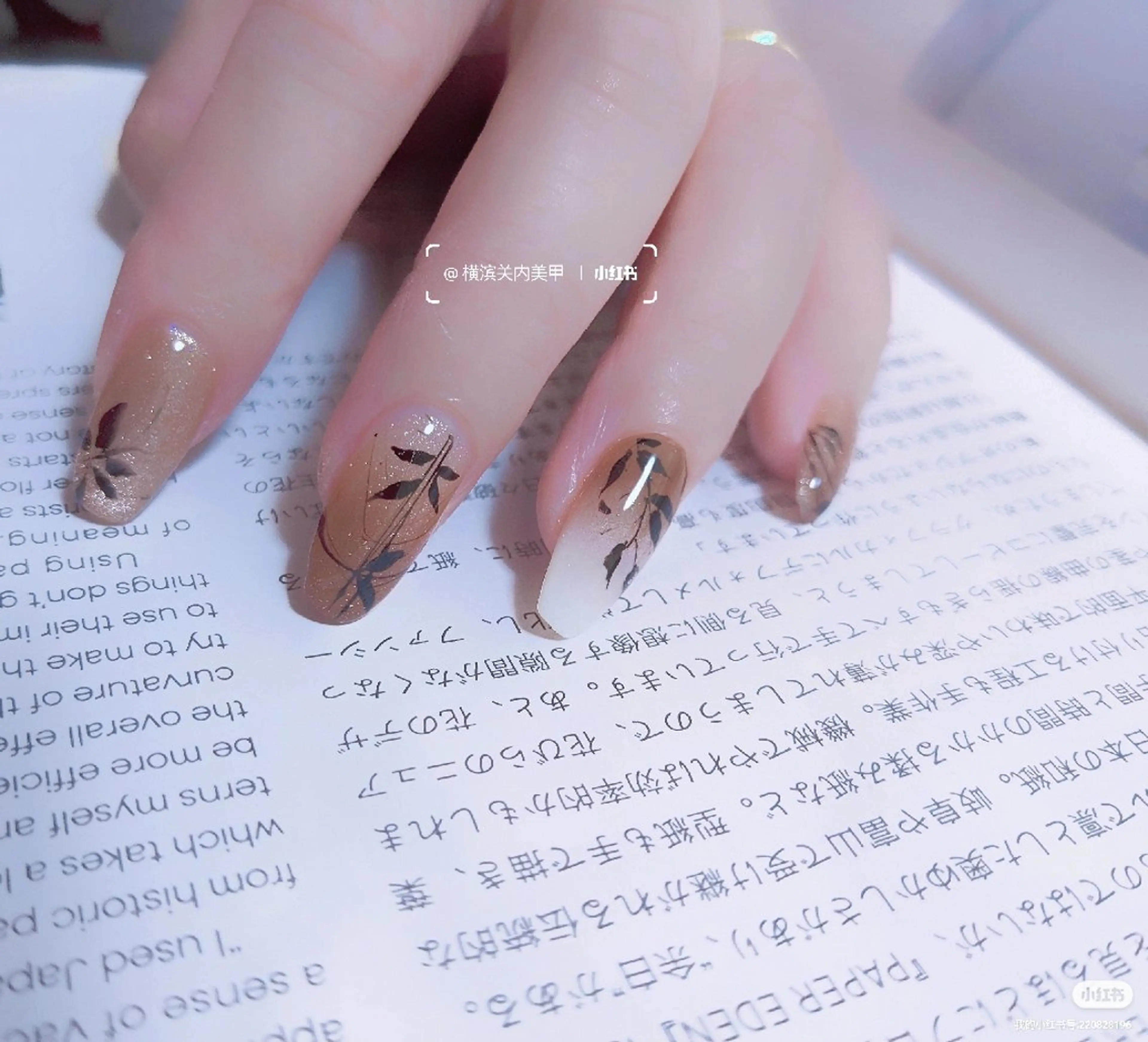 ネイル ハンドネイル E·U·B ネイル所属・横浜市中区曙町 E·U·Bネイルのネイルデザイン