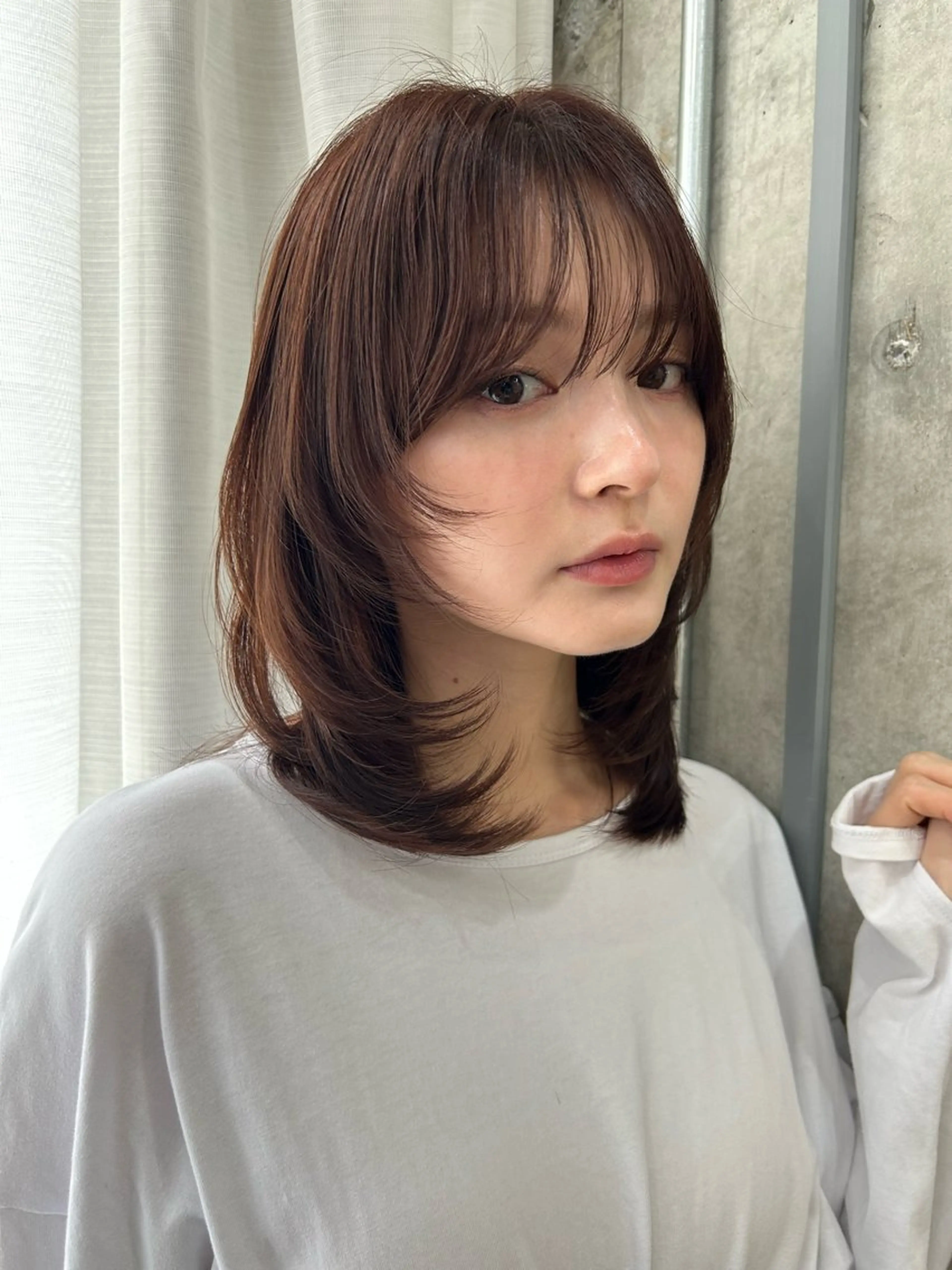 ミディアム 伸ばしかけ レイヤーカット Life salon SAKURAのヘアスタイル