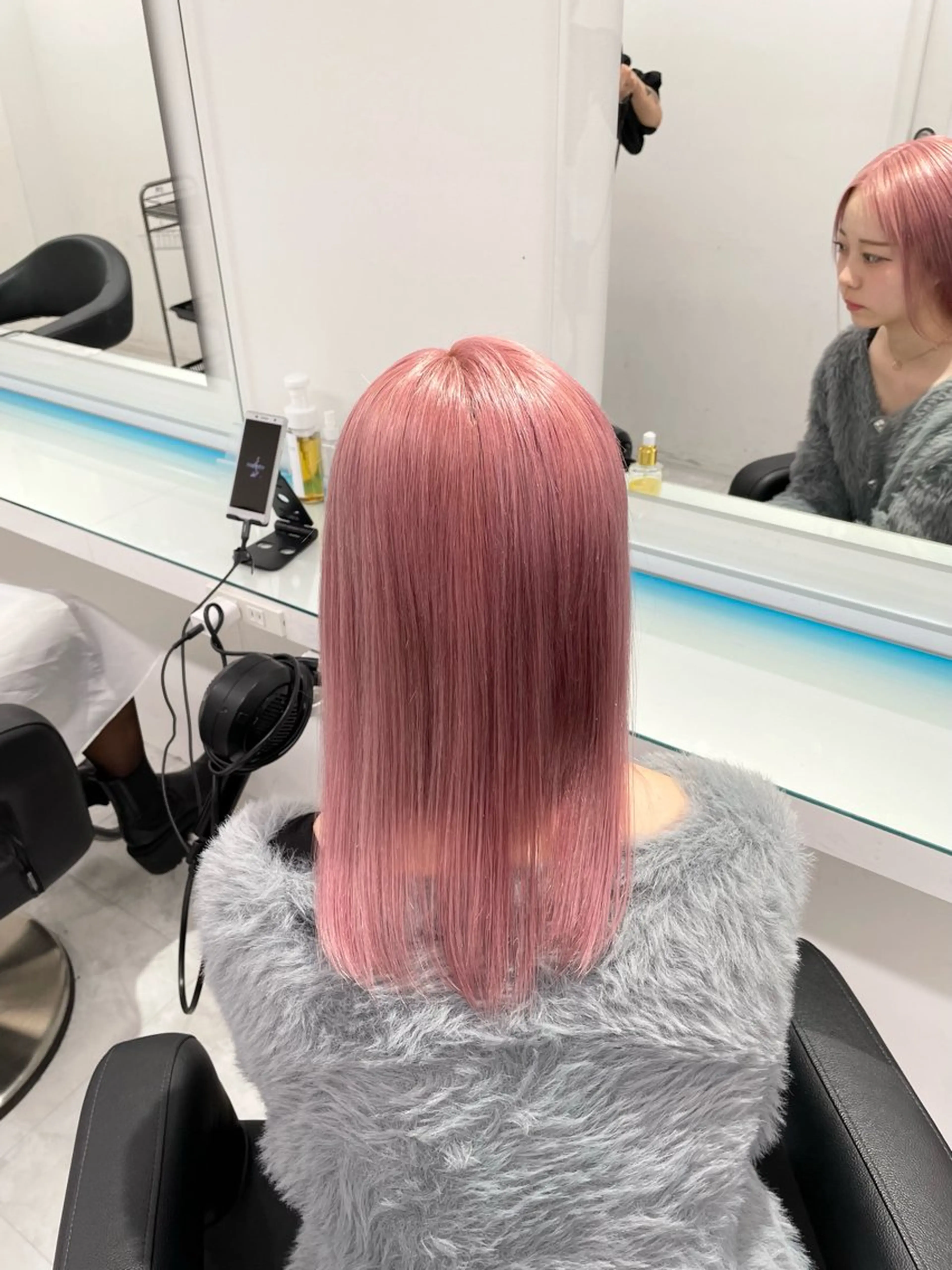 セミロング カラー ヘアアレンジ ヘアカラー トリートメント ヘッドスパ ヘアセット ハイトーン艶カラー 🤍ゆうひのヘアスタイル