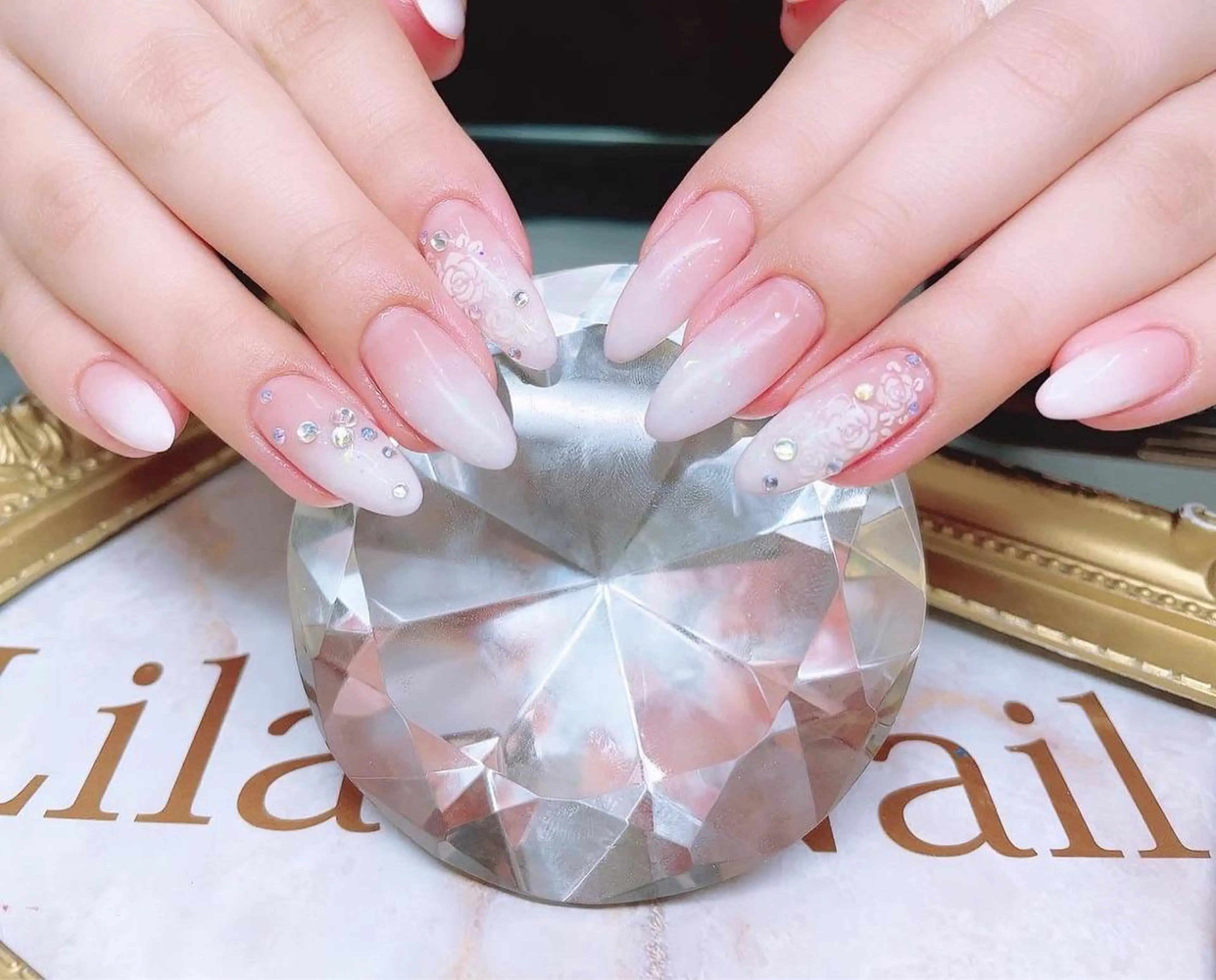 ネイル ジェルネイル グラデーション ハードジェル キラキラネイル ラメ(グリッター) Lilas Nailのネイルデザイン