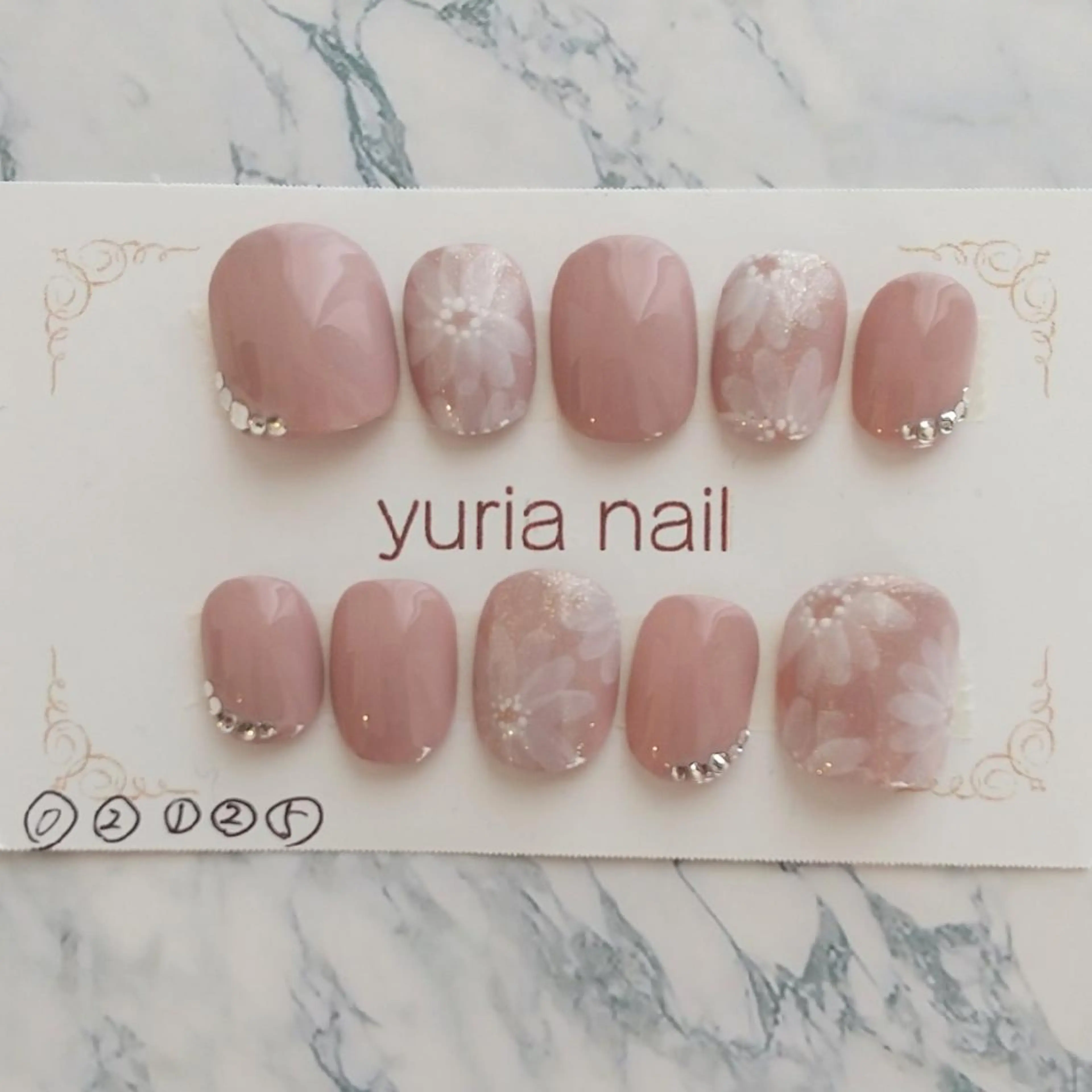 ネイル 小林 ゆりあのネイルデザイン