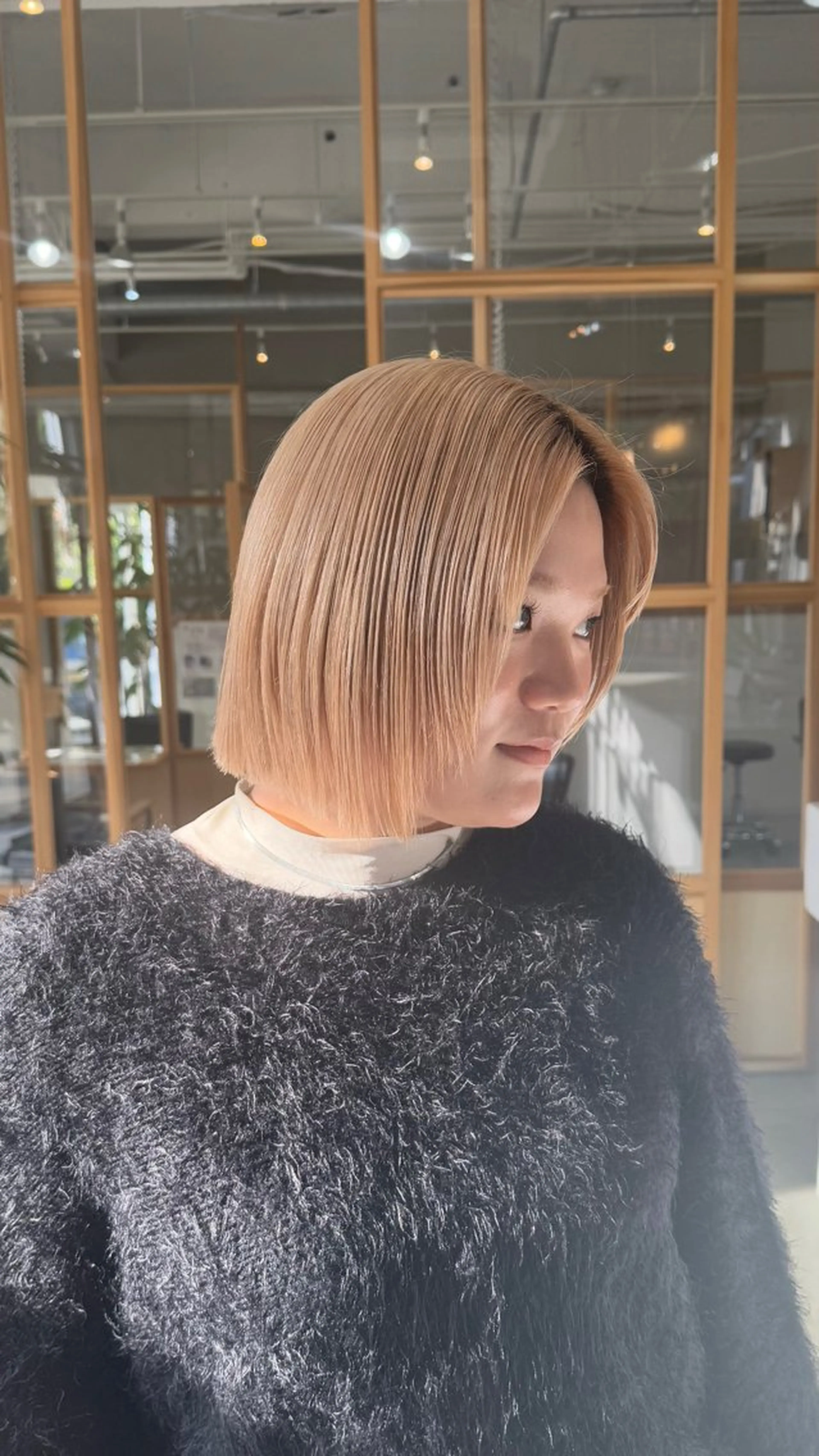 ミディアム FERIA かりんのヘアスタイル