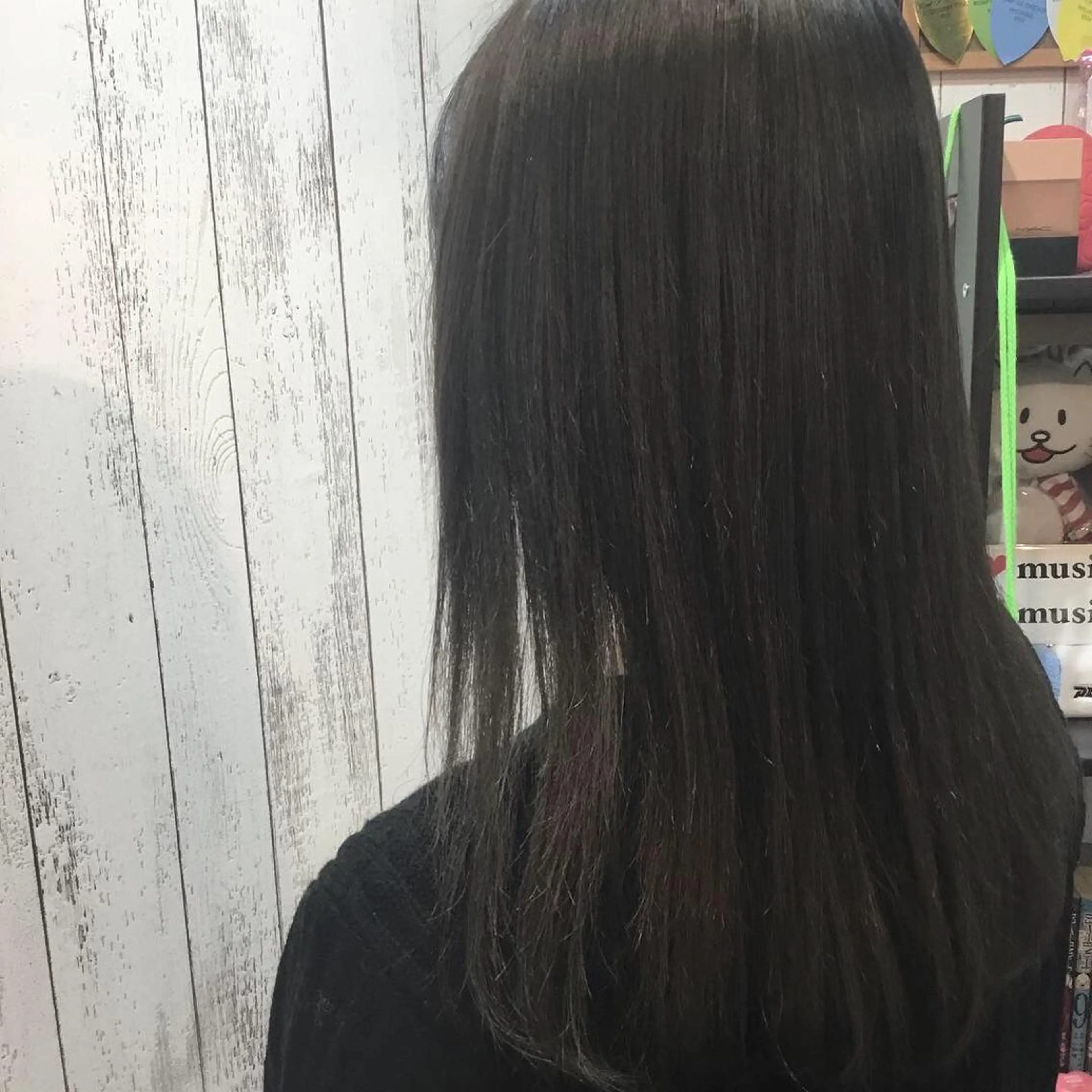 セミロング カラー パーマ 金崎 新吾のヘアスタイル
