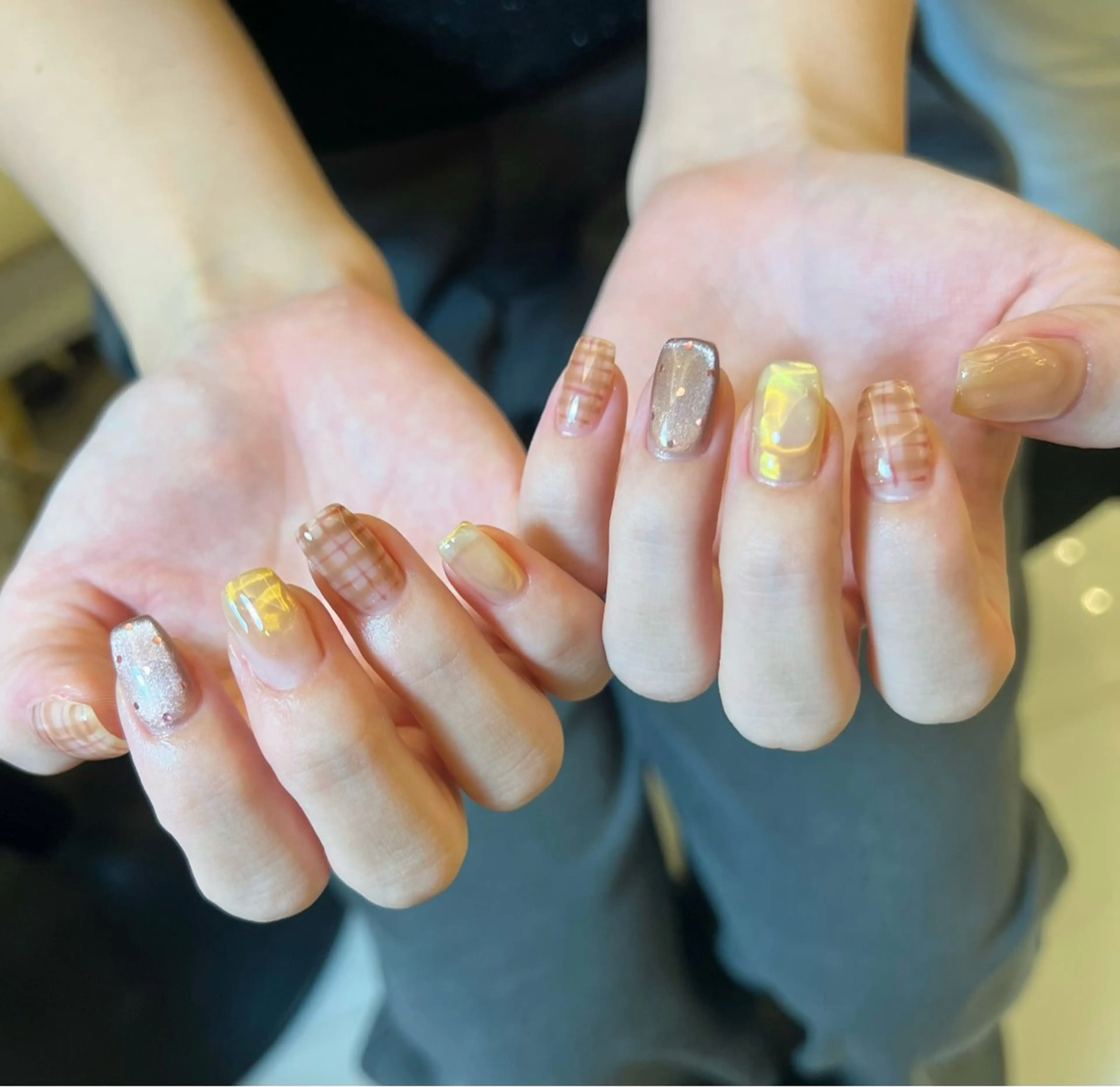 ネイル 持ち込み ハンドネイル アトリエハーロウ sakuraのネイルデザイン