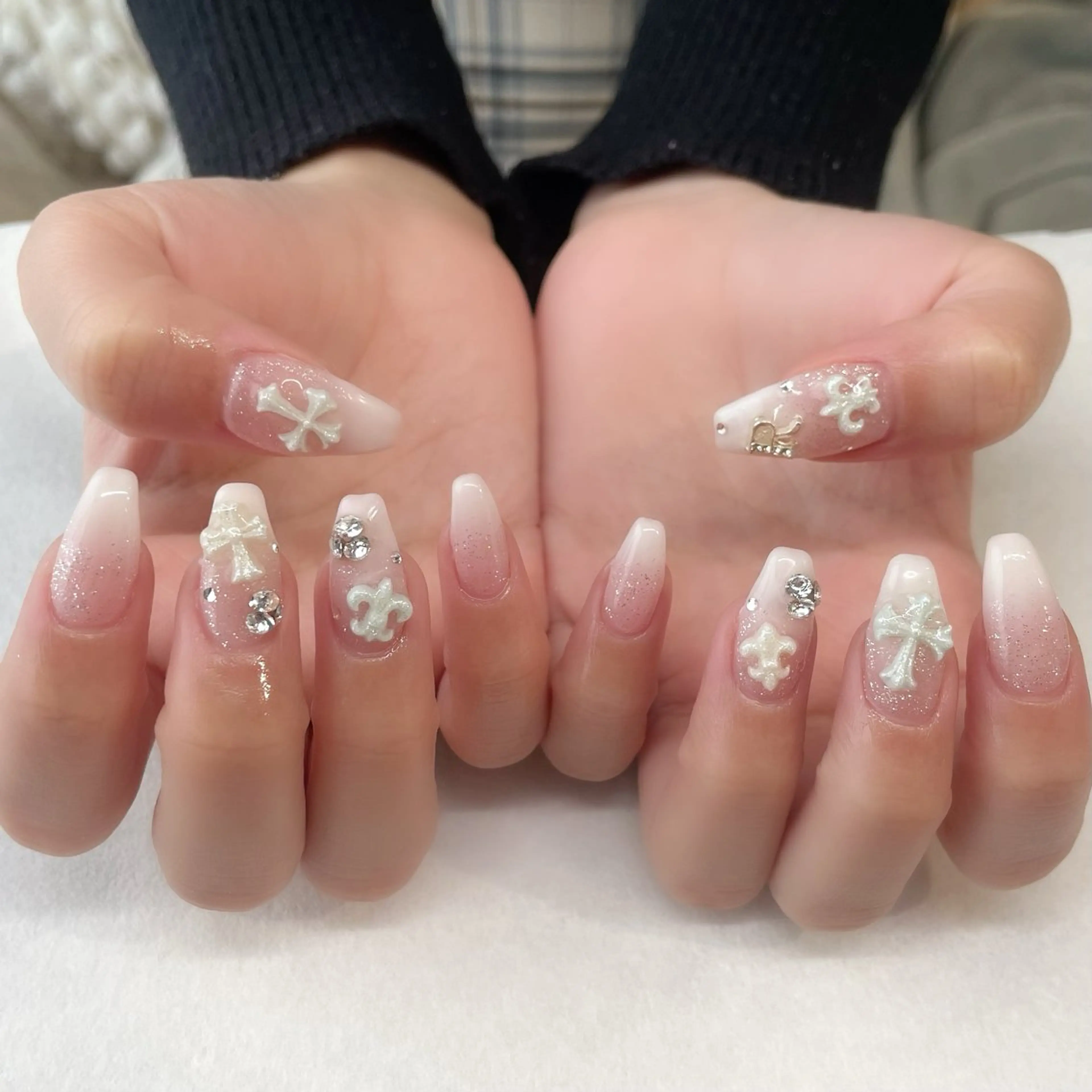 ネイル ハンドネイル 💎🐰 saki. m 🐰💎のネイルデザイン