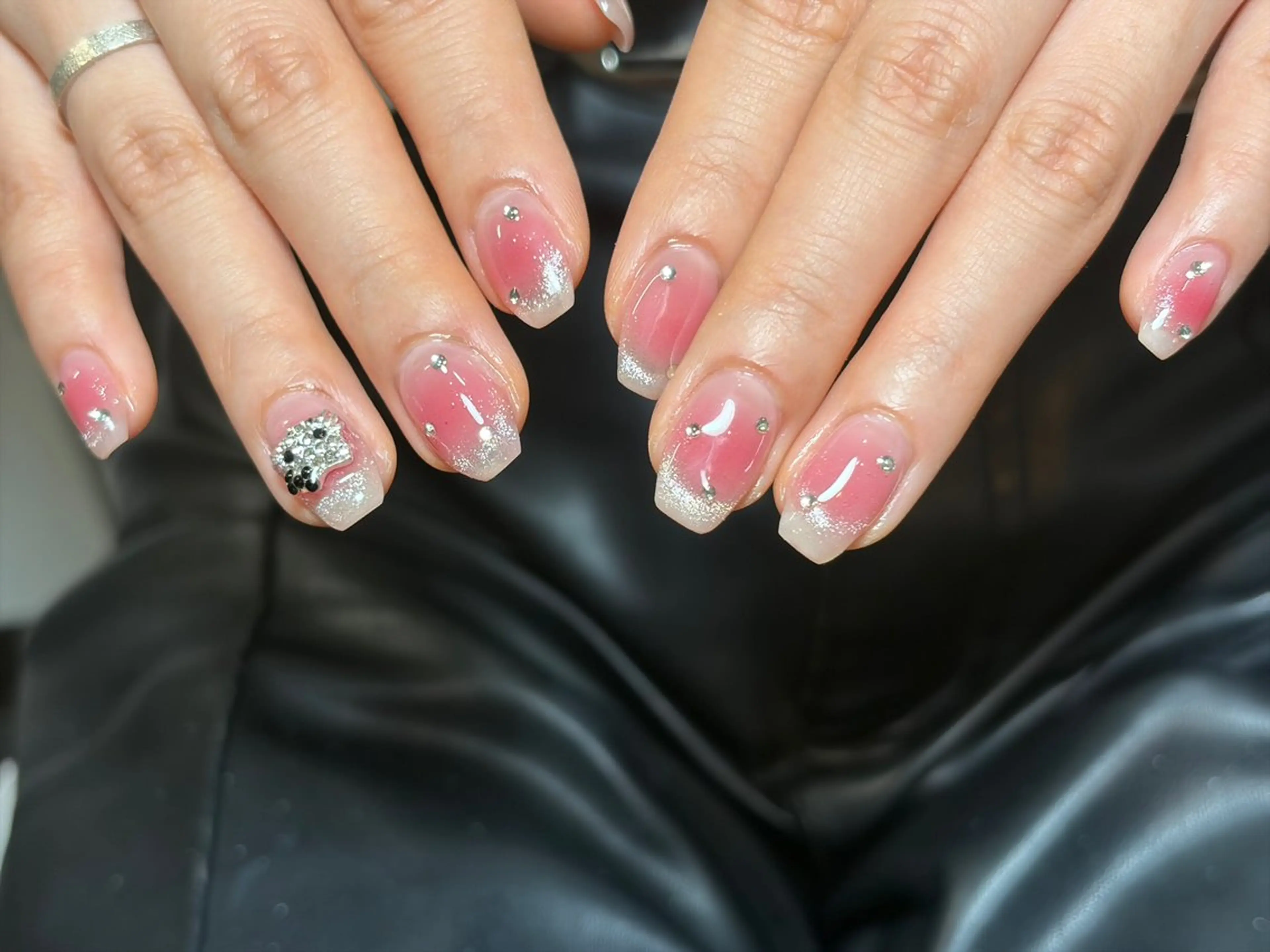 ネイル オーロラネイル チークネイル 長さ出し フットネイル フレンチネイル ハンドネイル J&C Nail Salon吉祥寺所属・Yu Ki ネイルのネイルデザイン