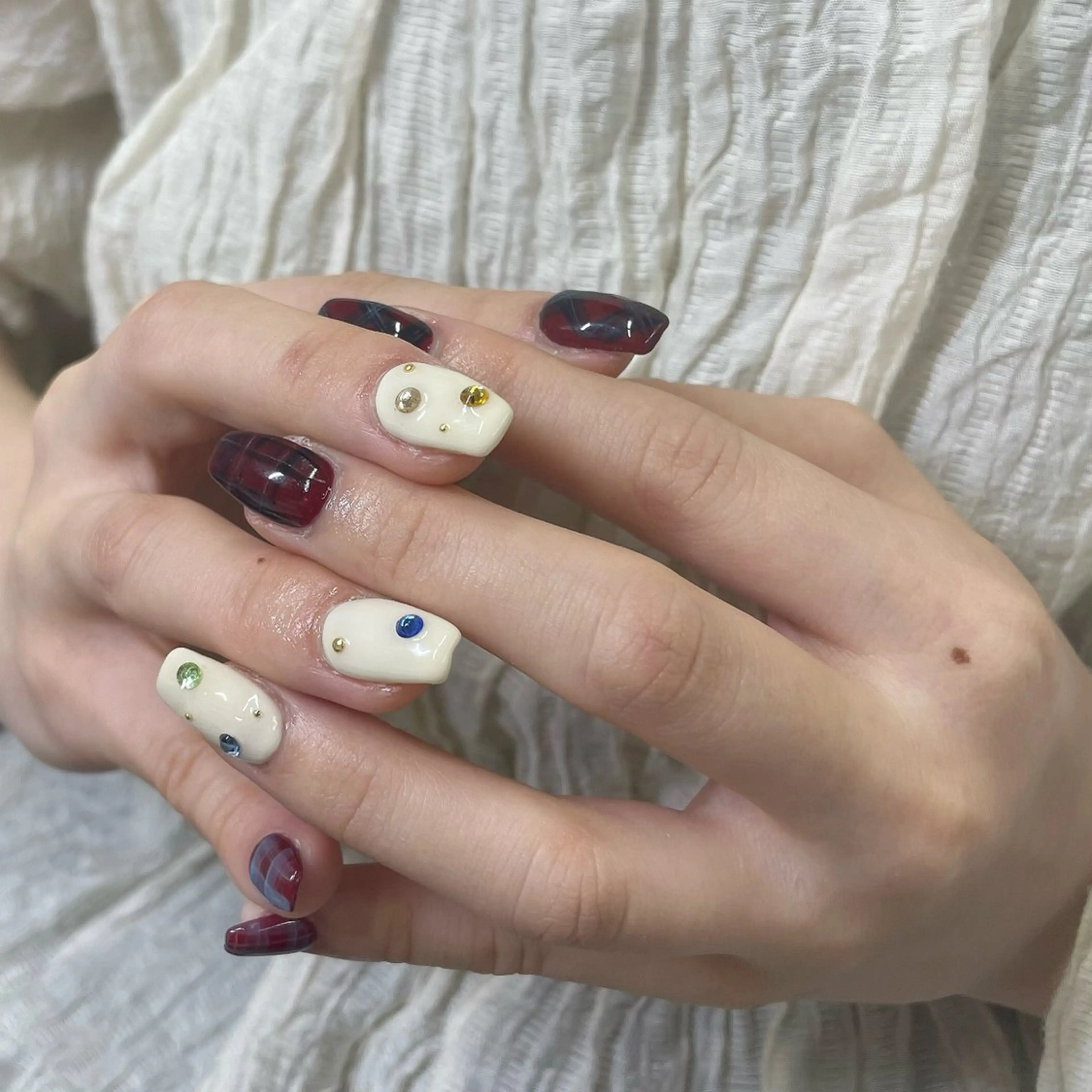 ネイル 冬ネイル クリスマス ハンドネイル Bianca川越西口 KITAZAKI🫧のネイルデザイン