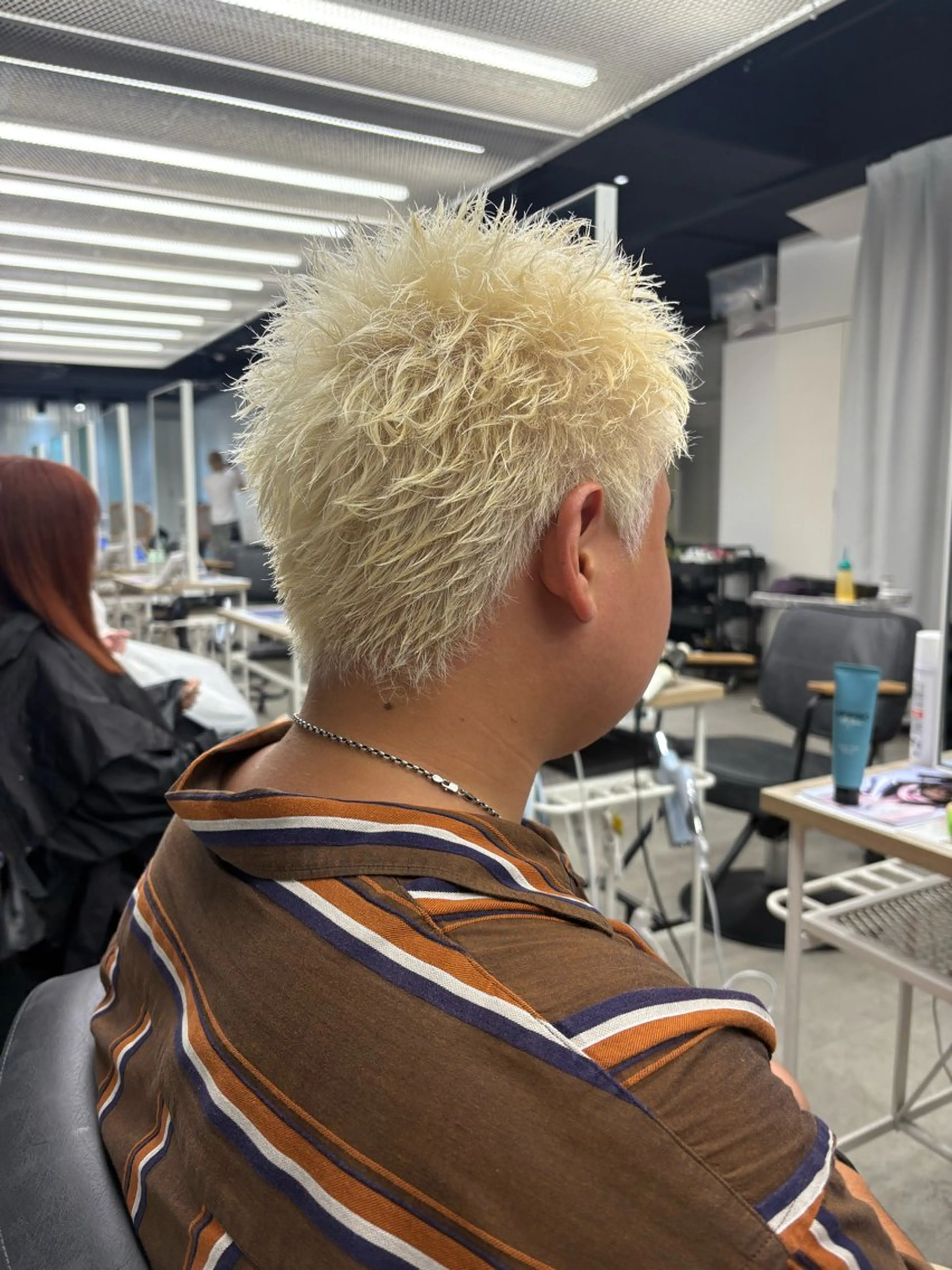 ショート カラー ヘアカラー 【圧倒的センス】 まる/メンズカラーのヘアスタイル