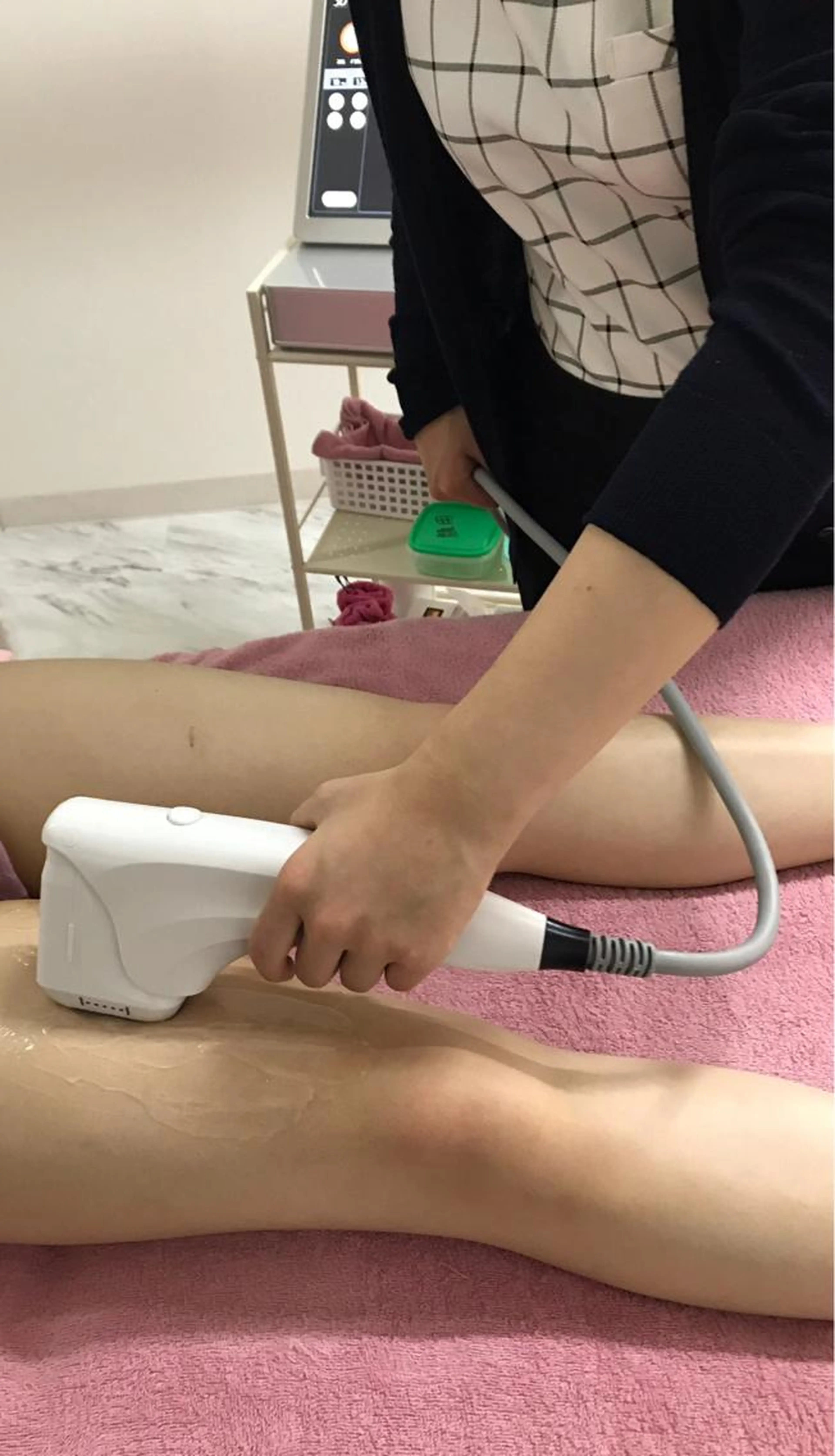 【minimo限定★クーポン】最新３D痩身プレミアムマシンGRAXIA　太もも 1回 ¥19,800の写真