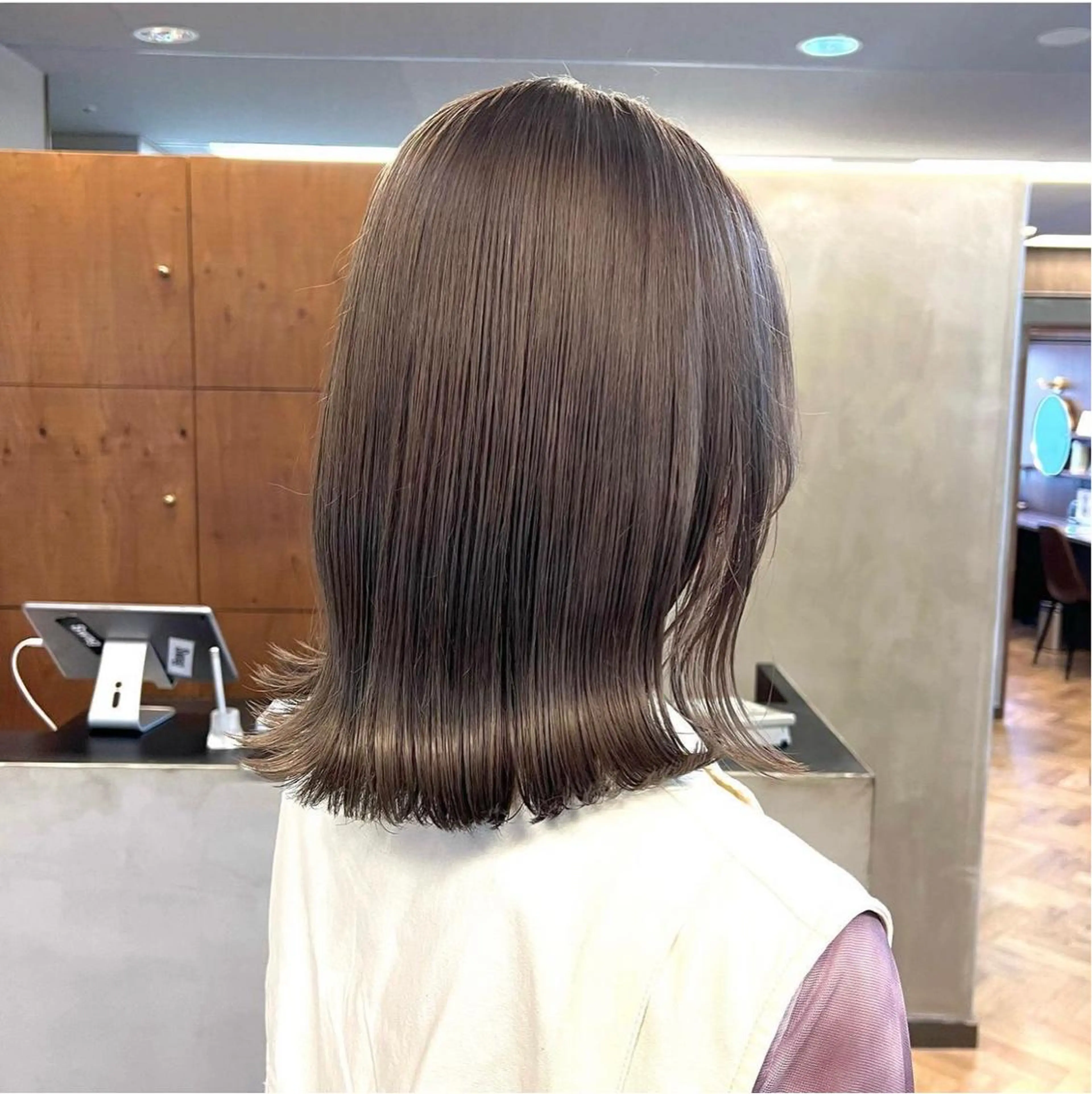 ミディアム カラー パーマ ヘアアレンジ メンズ キッズ ネイル マツエク・マツパ アイブロウ カット ヘアカラー 前川 朋香のヘアスタイル