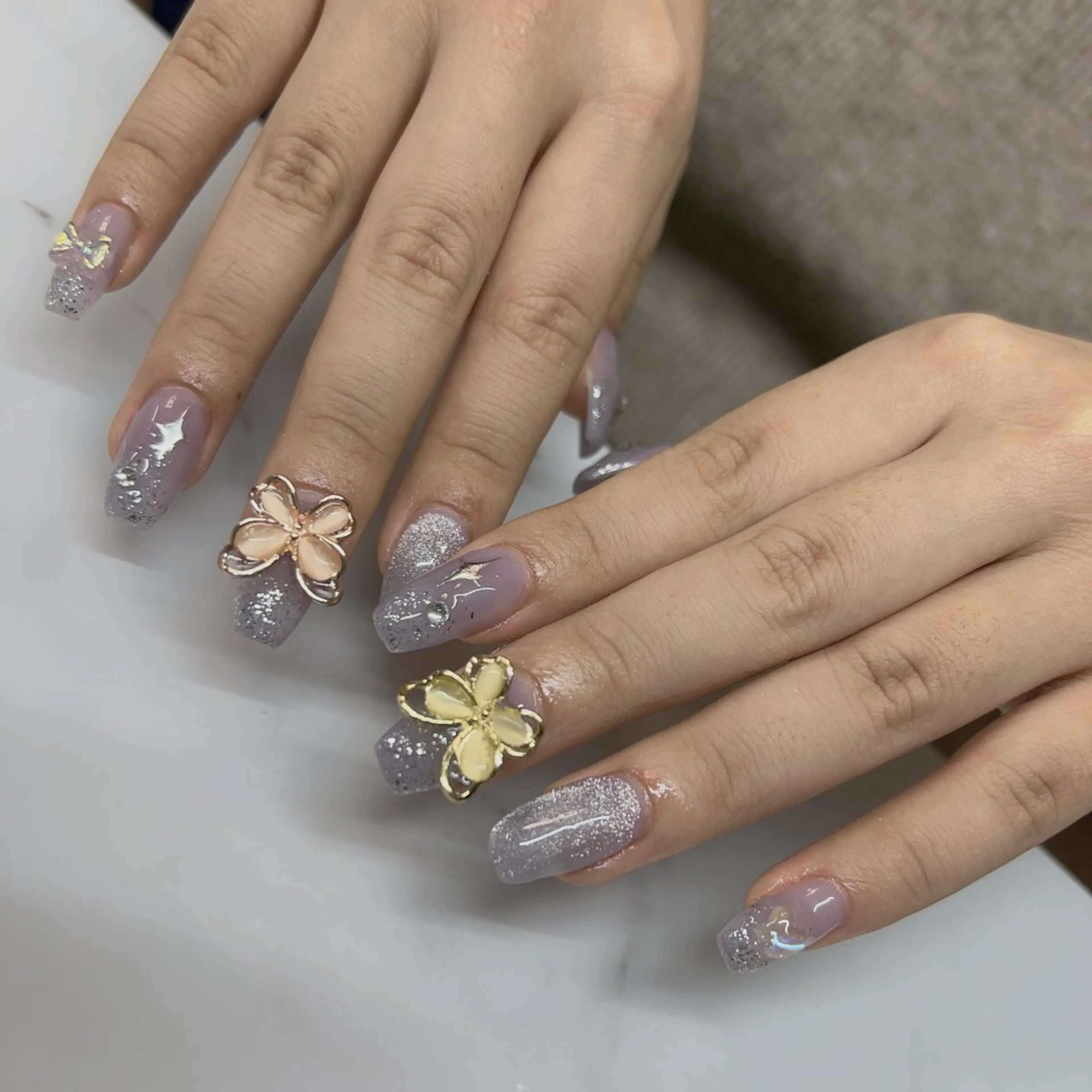 ネイル 成人式 フレンチネイル ジェルネイル グラデーション マグネットネイル ハンドネイル Rika  nail cocoのネイルデザイン