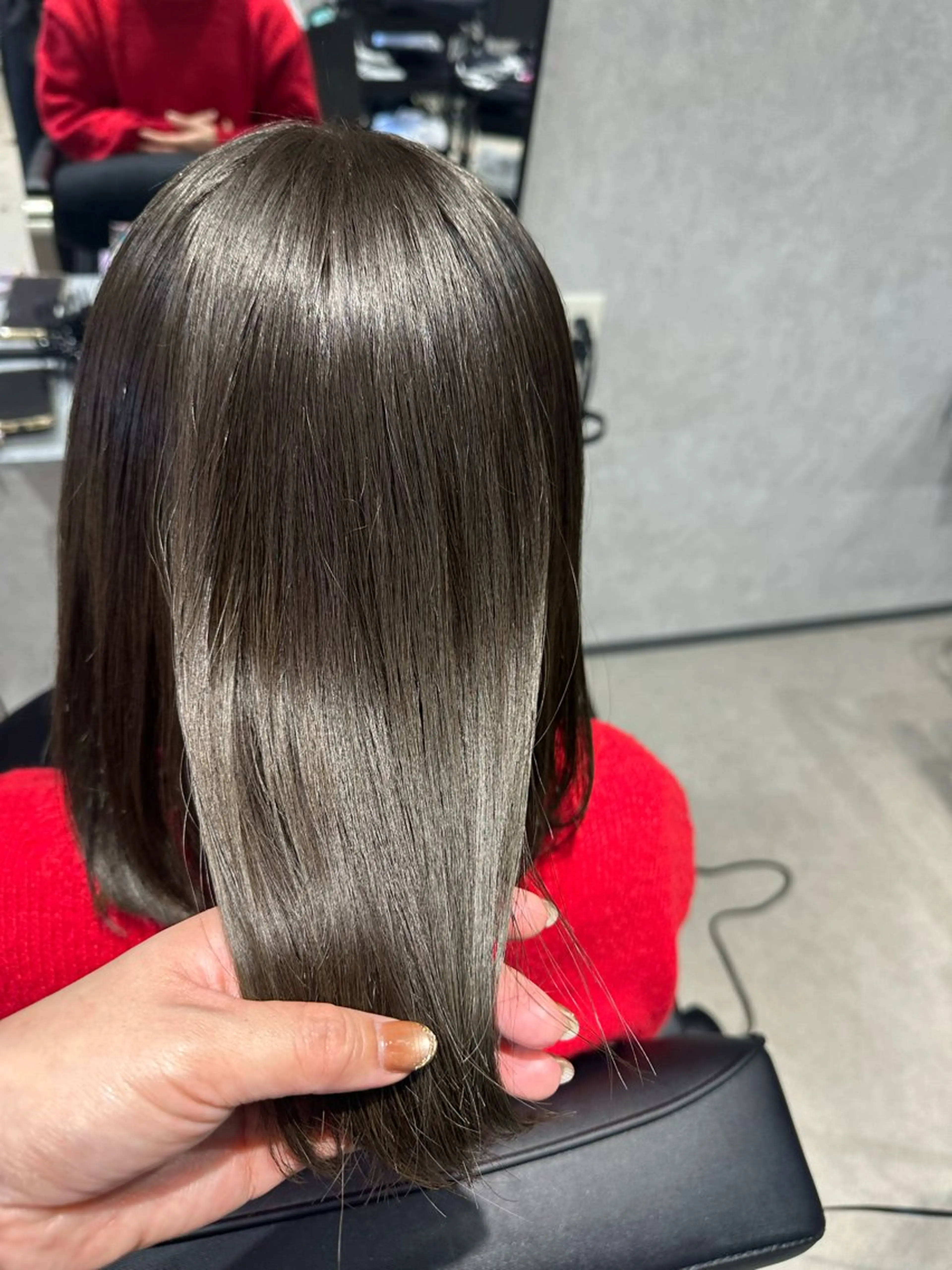 ミディアム カラー アッシュ アッシュブラウン ブラウンカラー 森 沙織のヘアスタイル